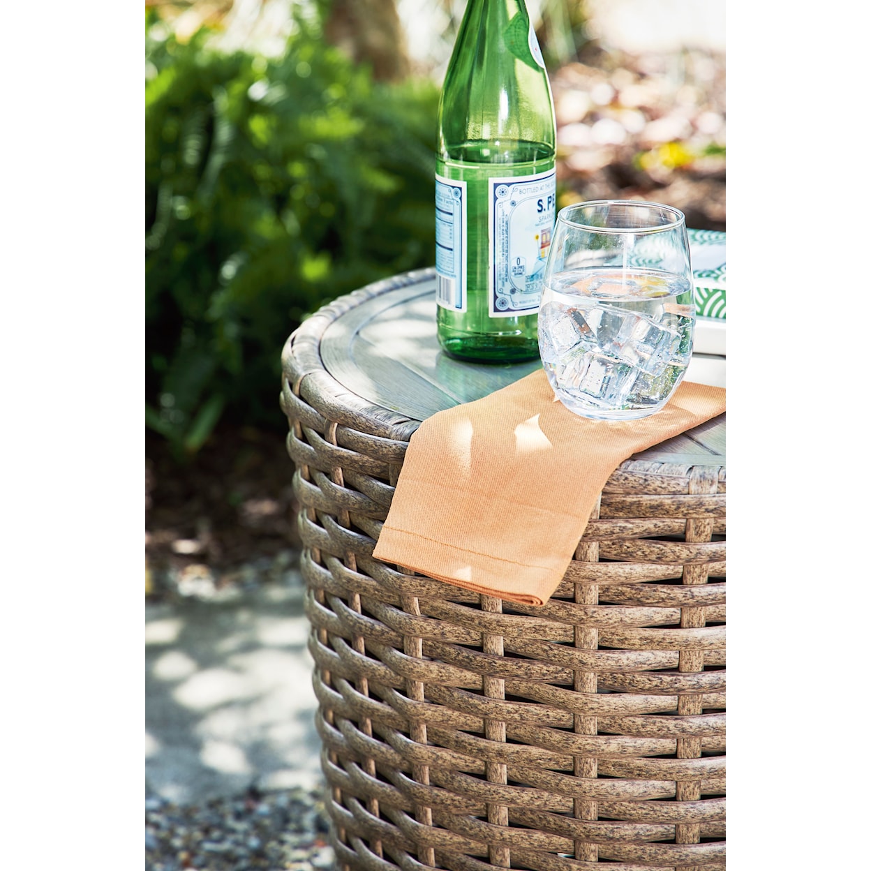 Signature Design by Ashley Sandy Bloom Outdoor End Table