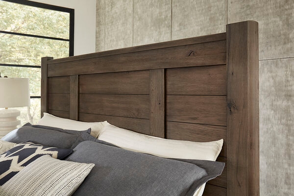 Laurel Mercantile Co. Crafted Oak Queen Panel Bed