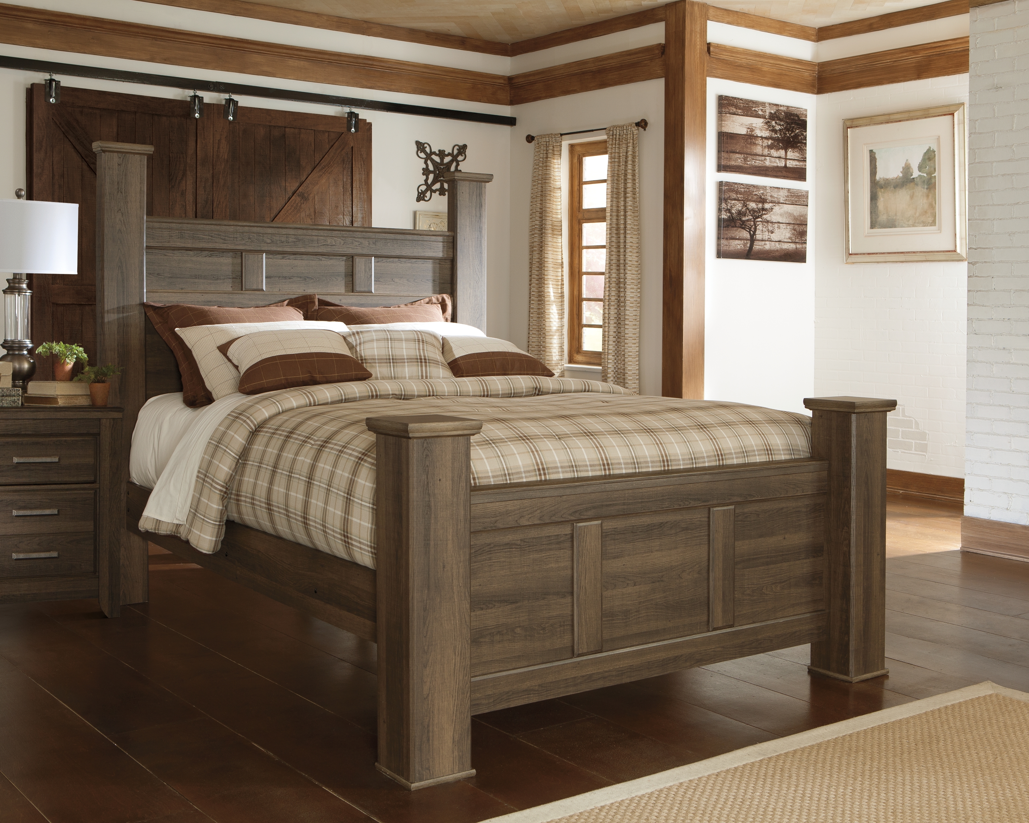 Signature Design by Ashley Juararo Queen Bedroom Set