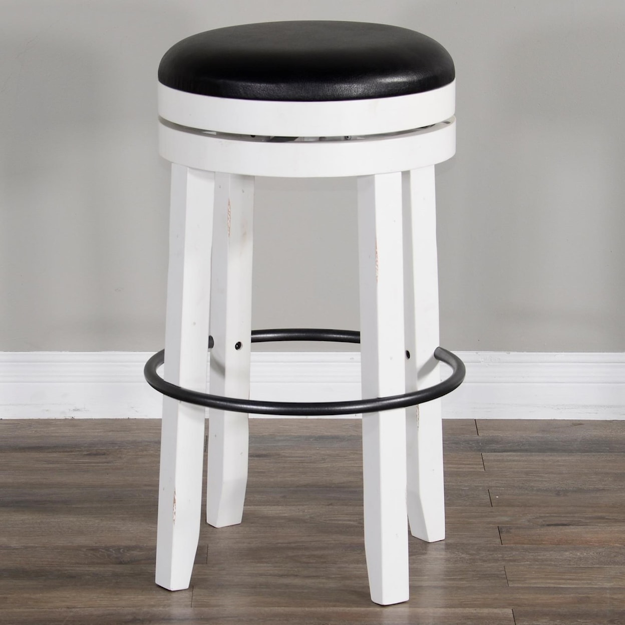 Sunny Designs Carriage House Swivel Bar Stool