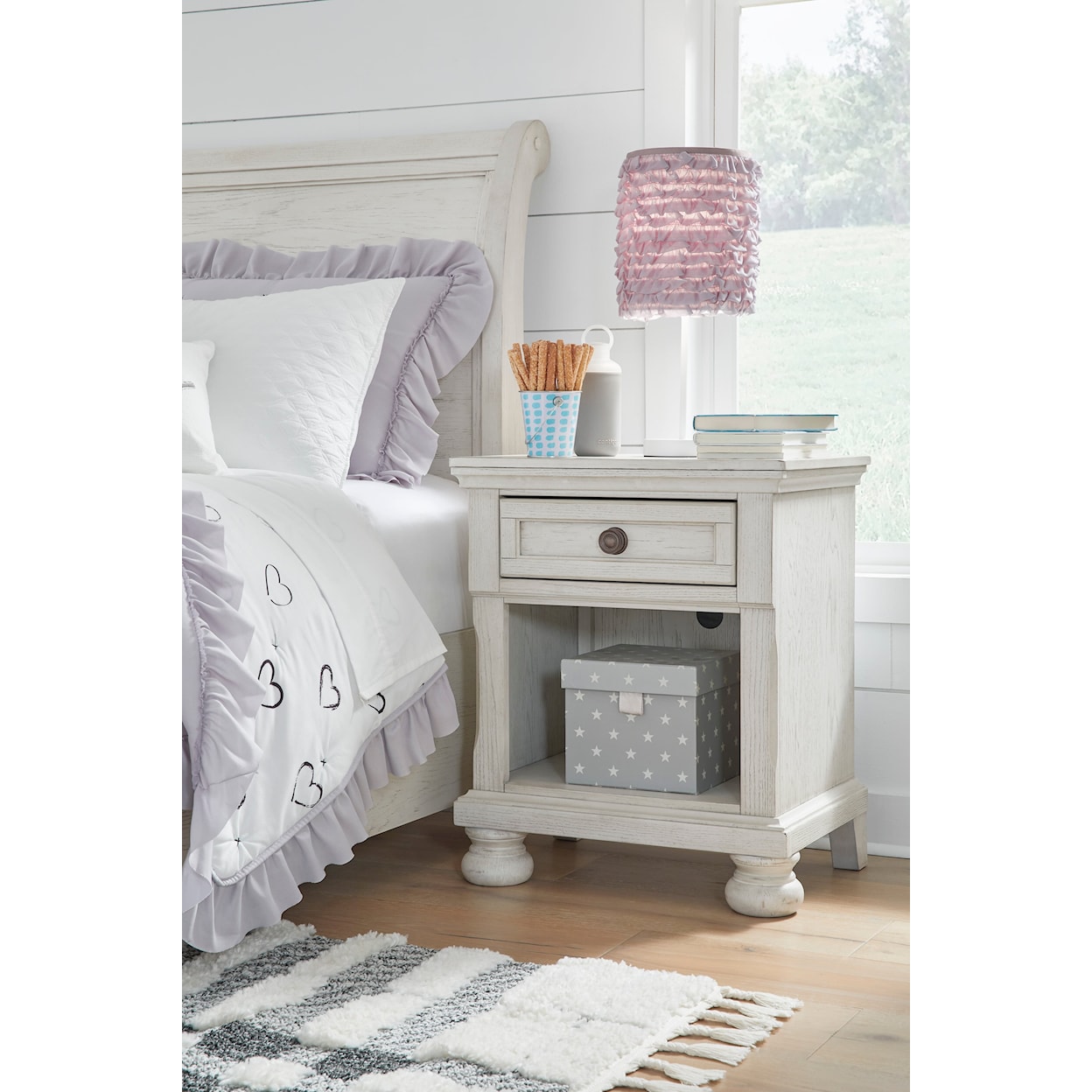 Signature Design by Ashley Robbinsdale Nightstand