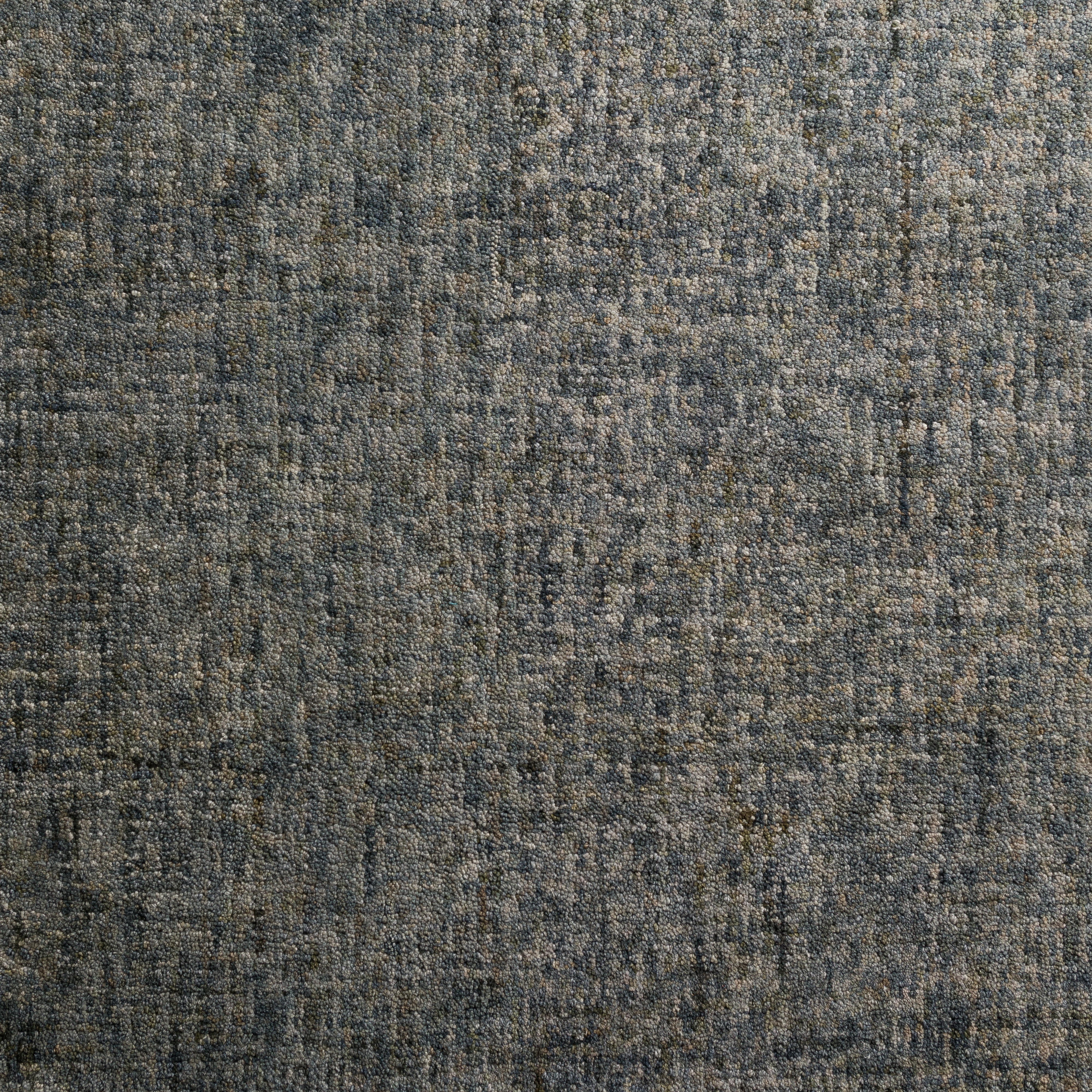 2'3" x 7'6" Rug