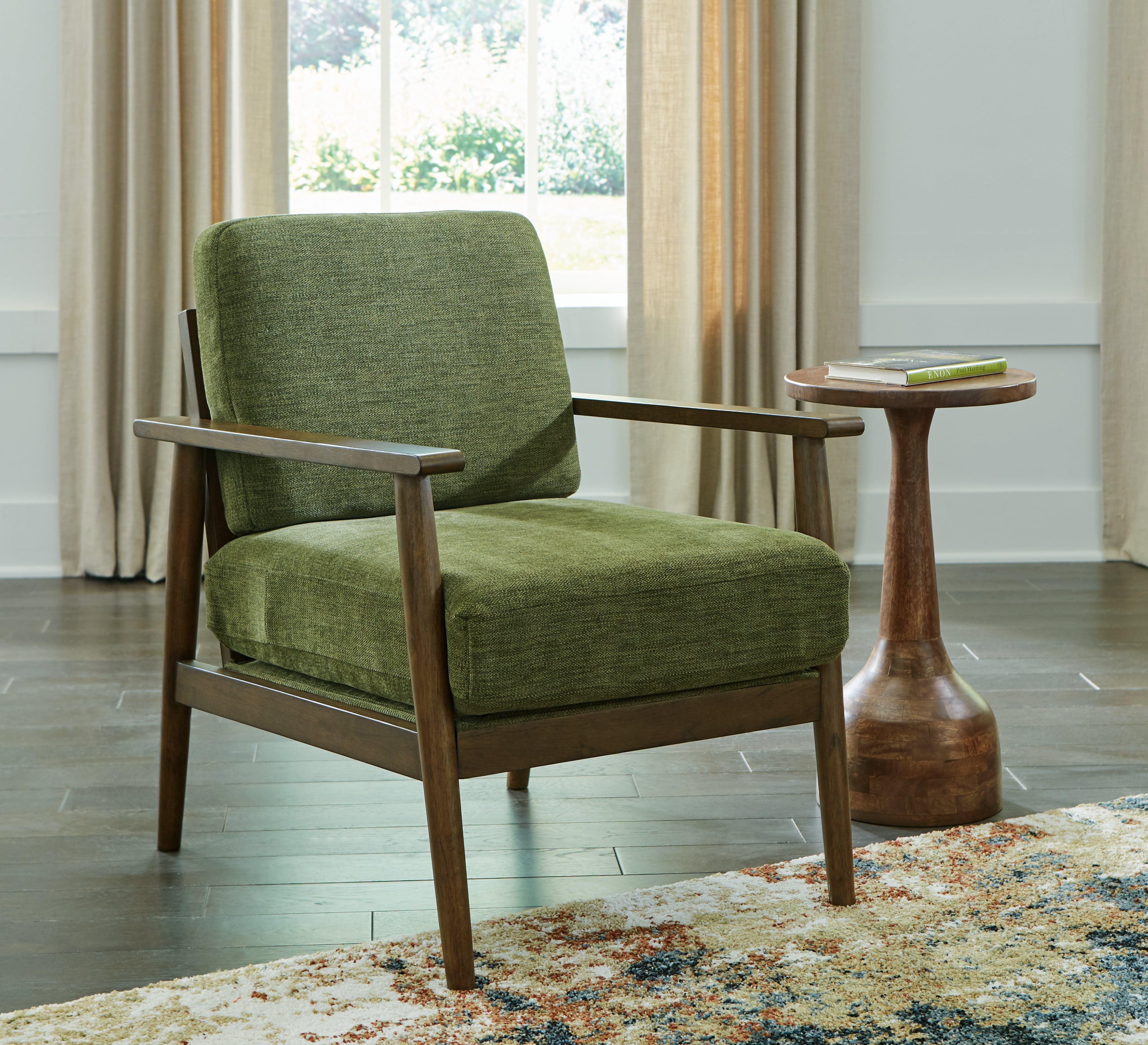 Signature Bixler 2610760 Showood Accent Chair | Walker's Furniture ...
