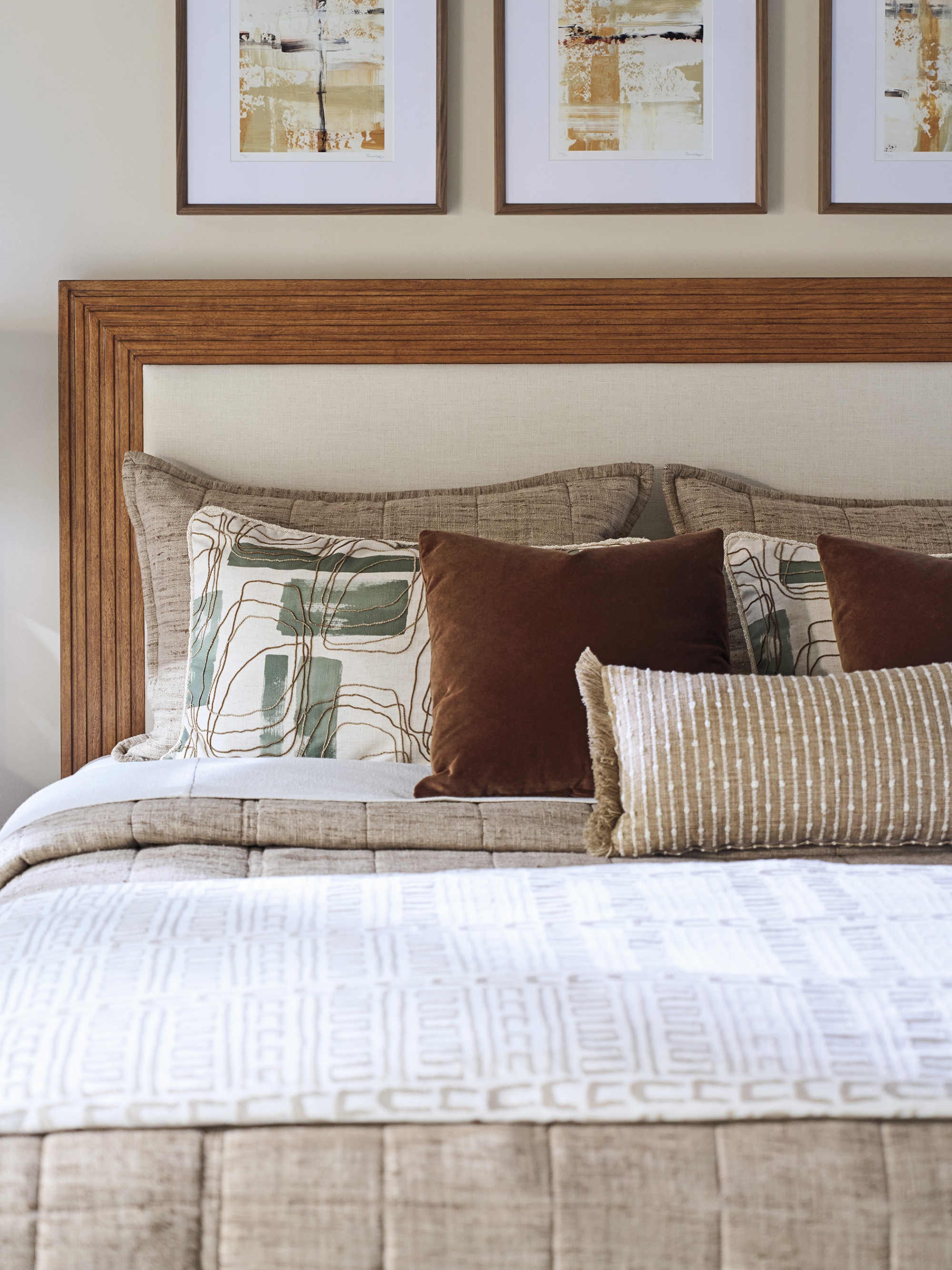 Lexington La Costa Queen Panel Bed