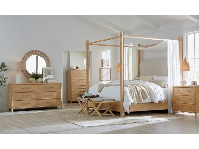 Hooker Furniture Retreat King Upholstered Poster Bed