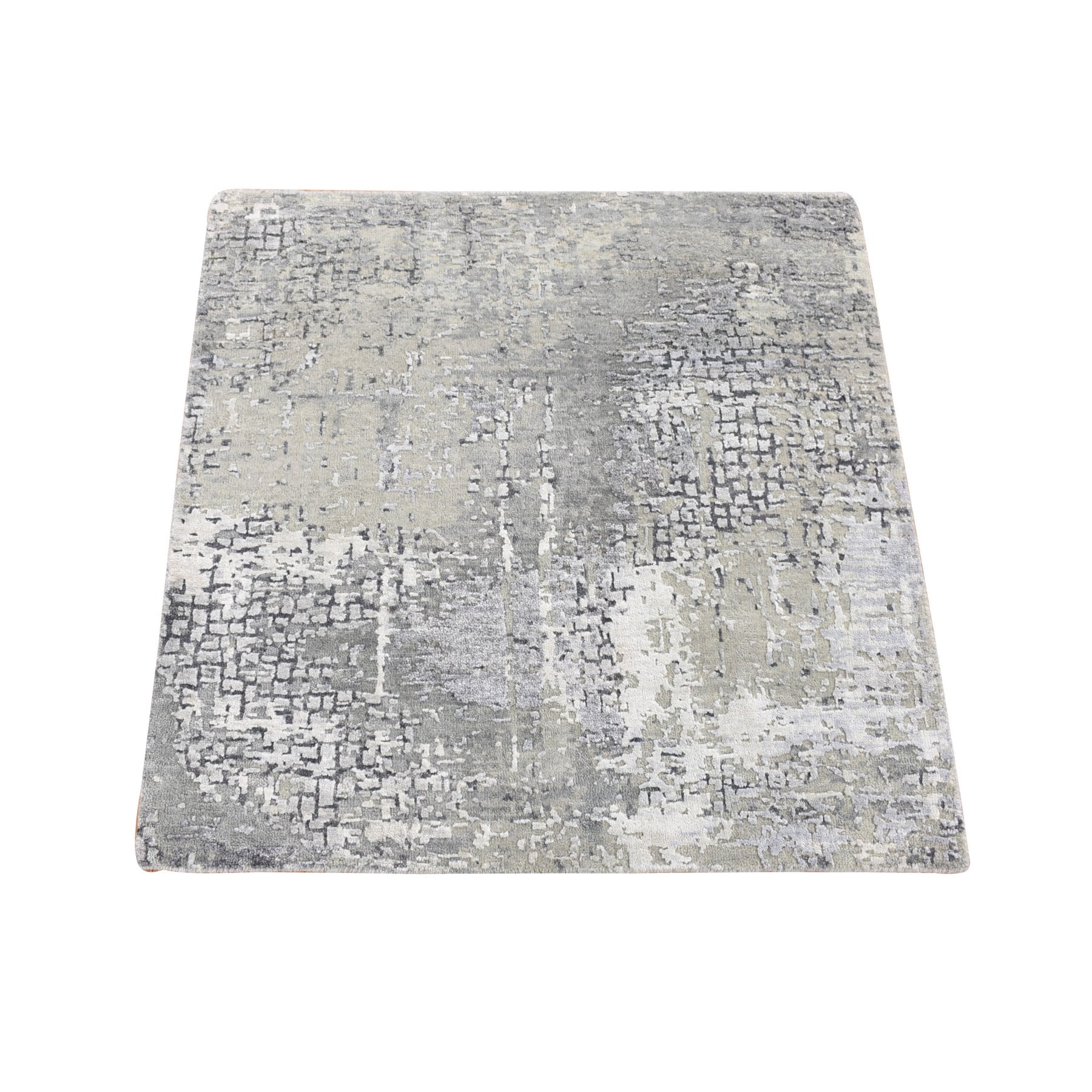 4 Ft &amp; Under  Rug