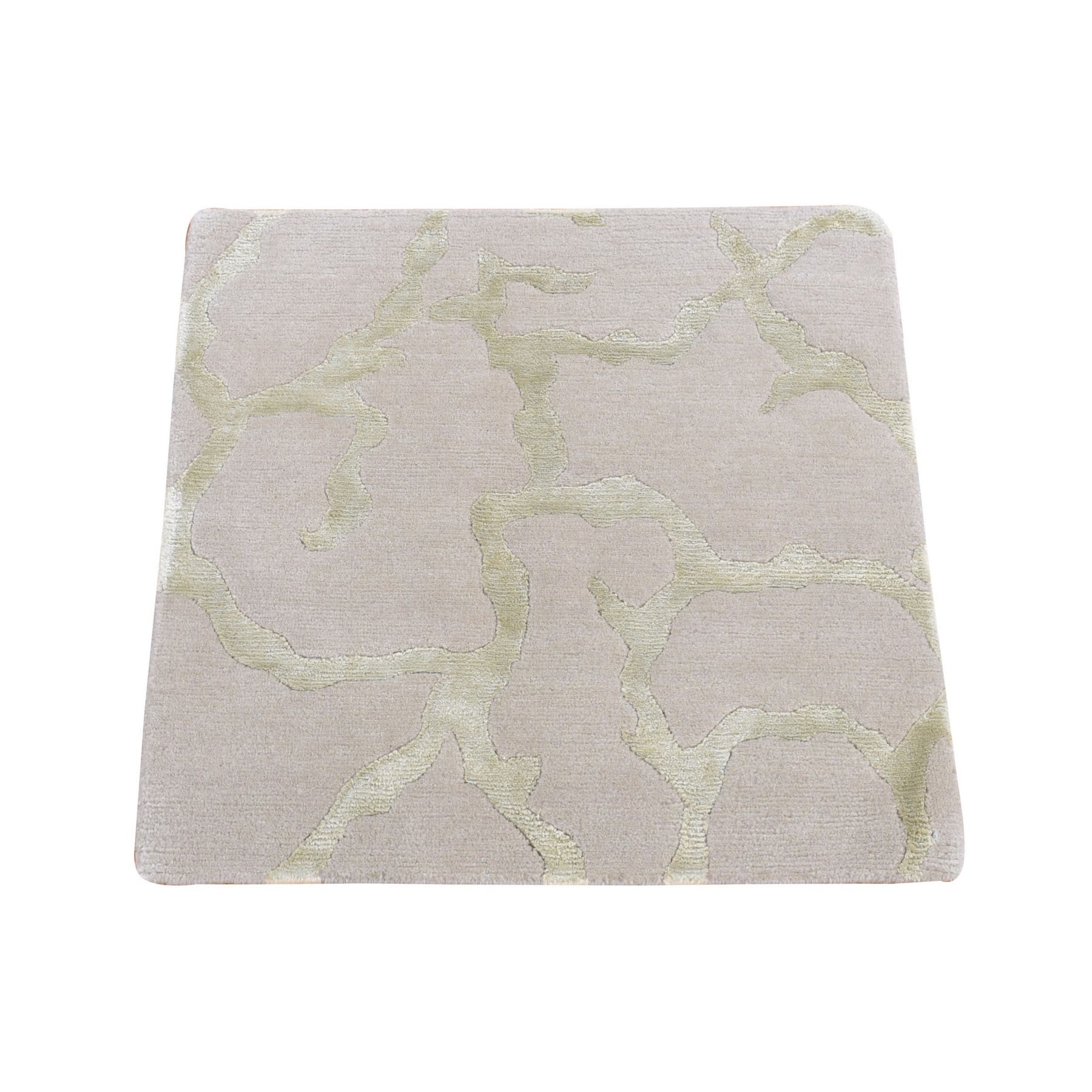 4 Ft &amp; Under  Rug