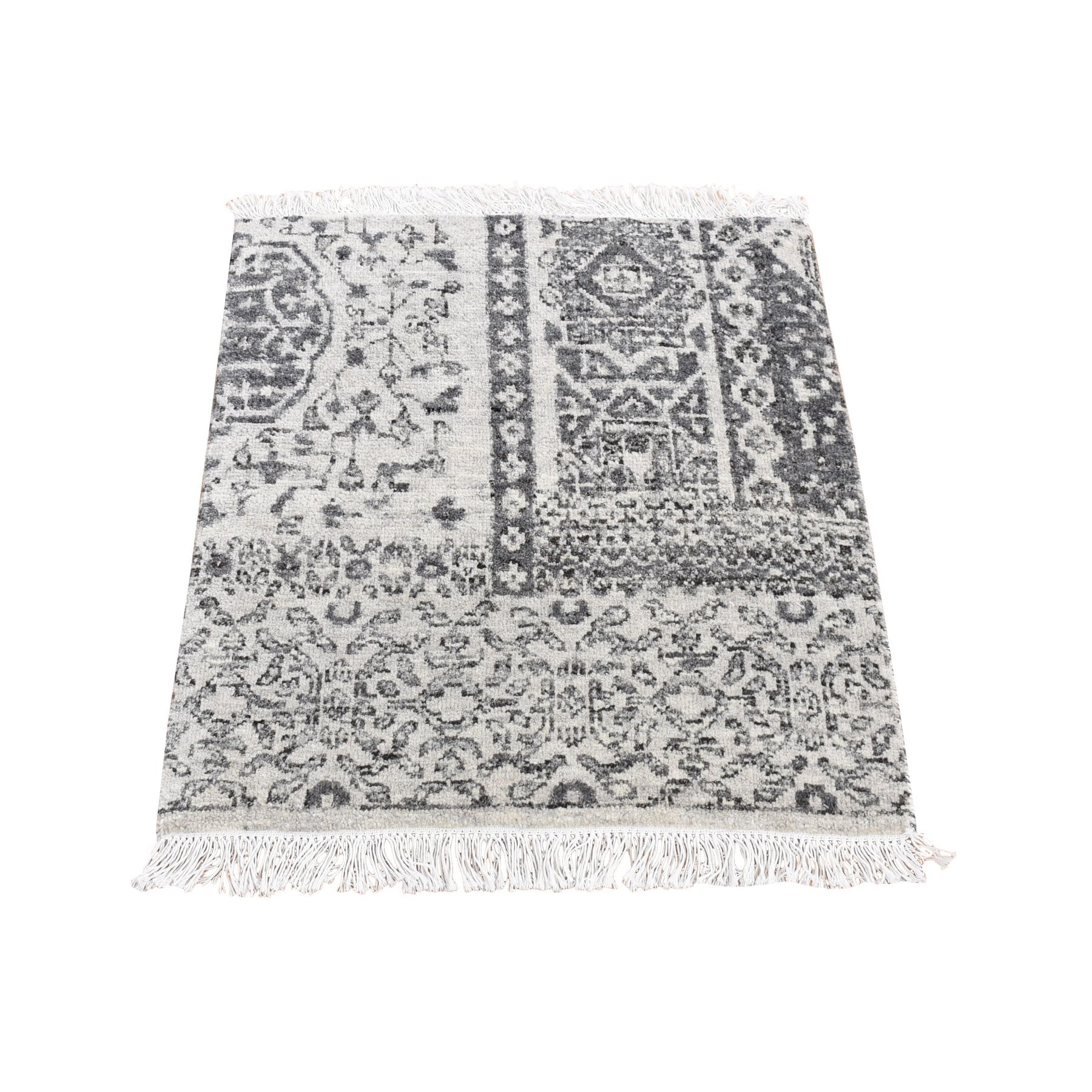 4 Ft &amp; Under  Rug