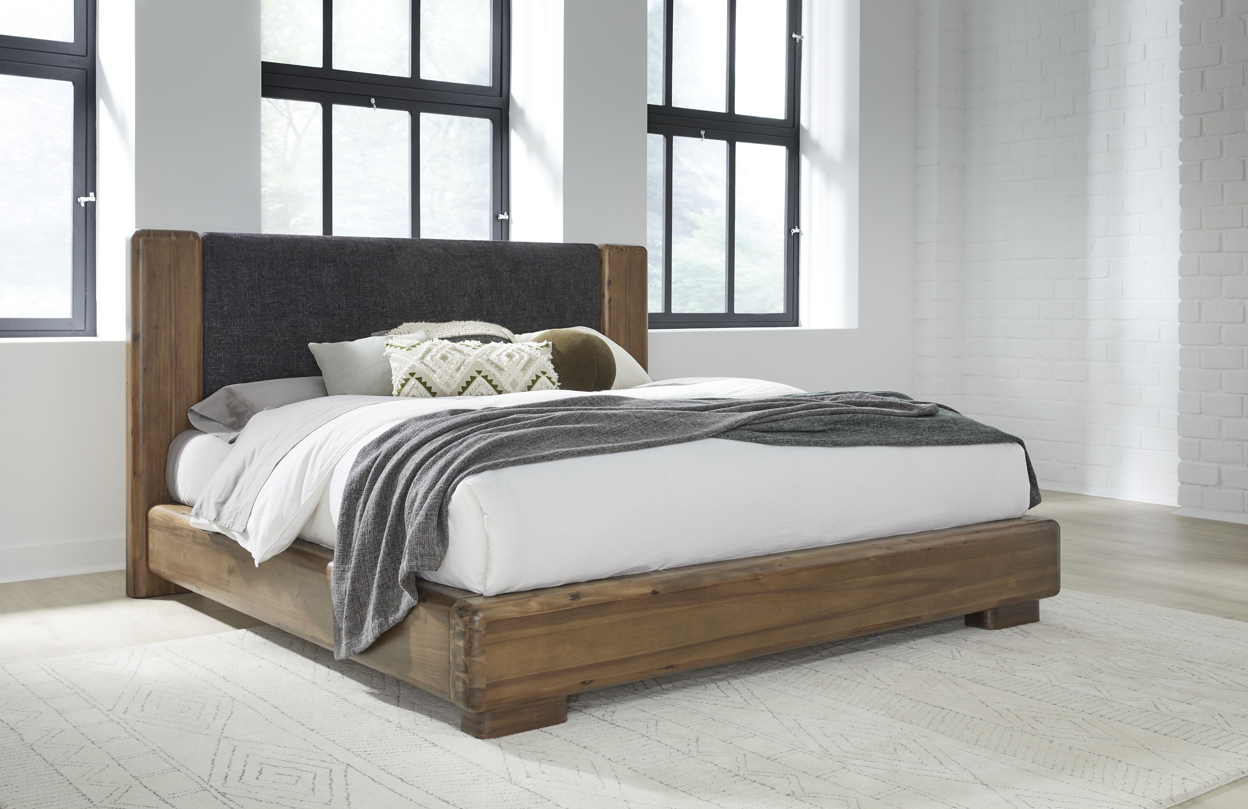 Modus Furniture Boka Full Platform Bed