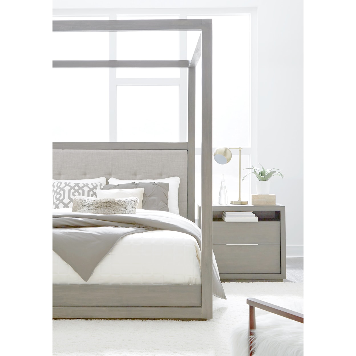 Modus International Oxford Full Canopy Bed