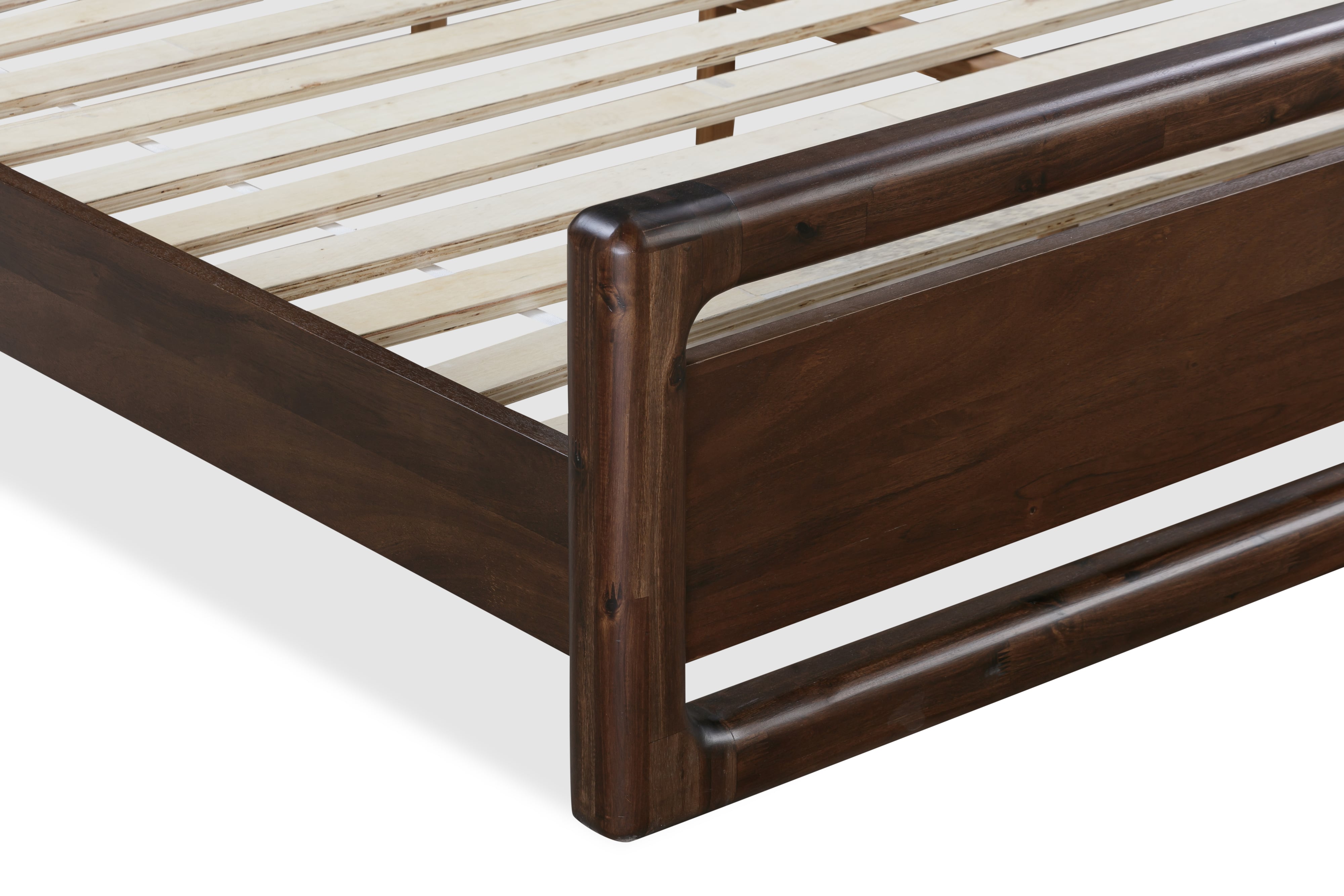 Modus Furniture Sol Platform King Bed