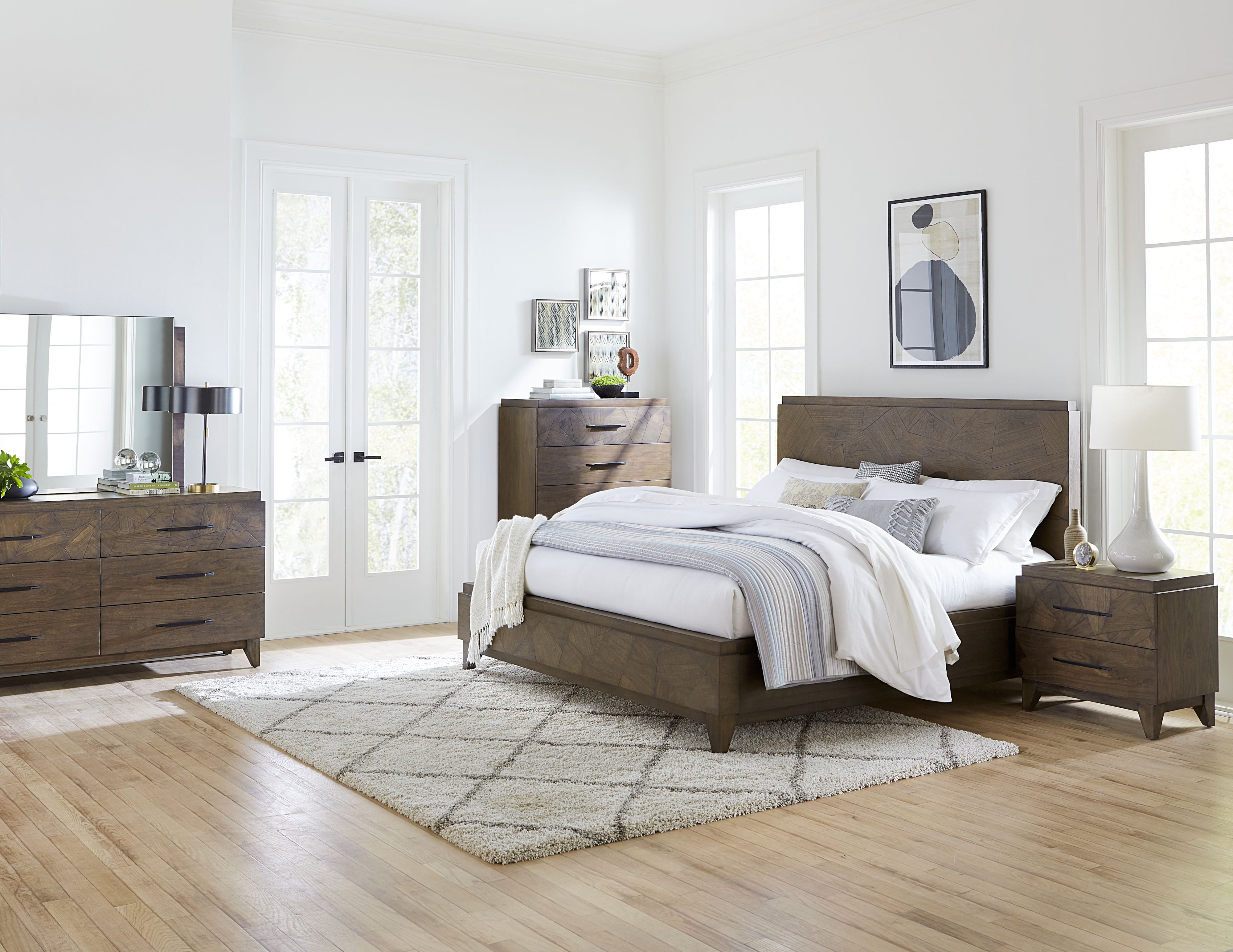Modus Furniture Broderick Queen Panel Bed