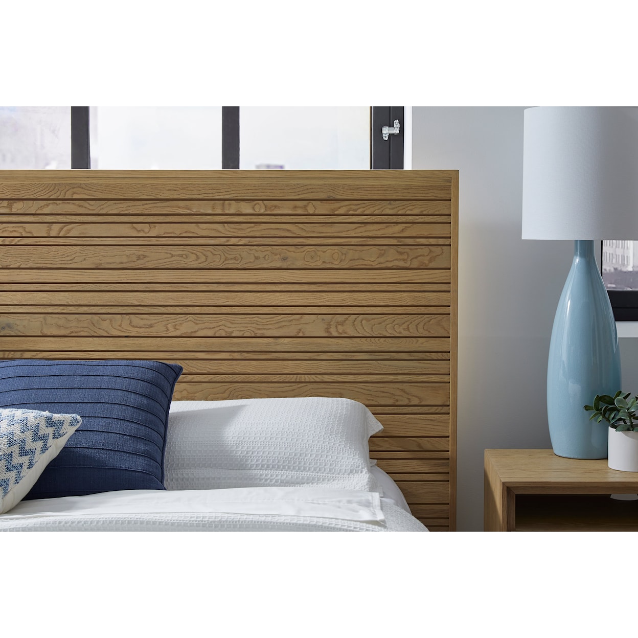 Modus International Batten Queen Platform Bed