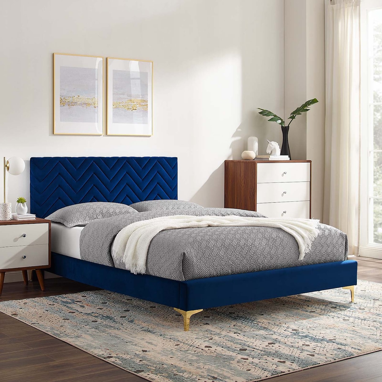 Modway Leah Leah Chevron Velvet Queen Platform Bed