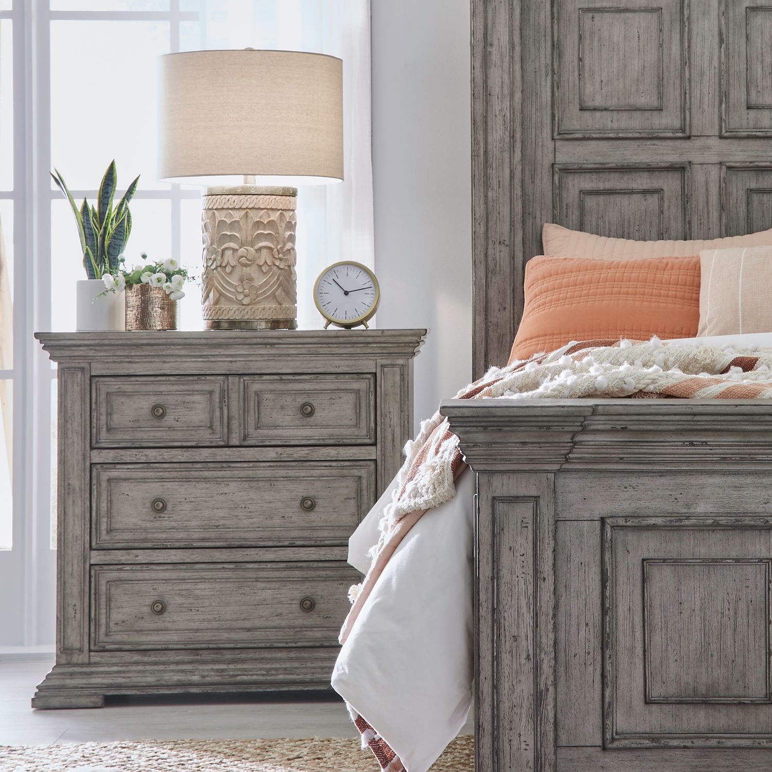 Liberty Furniture Big Valley 3-Drawer Nightstand