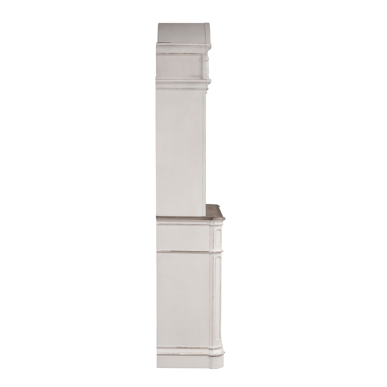 Liberty Furniture Magnolia Manor Hutch and Buffet