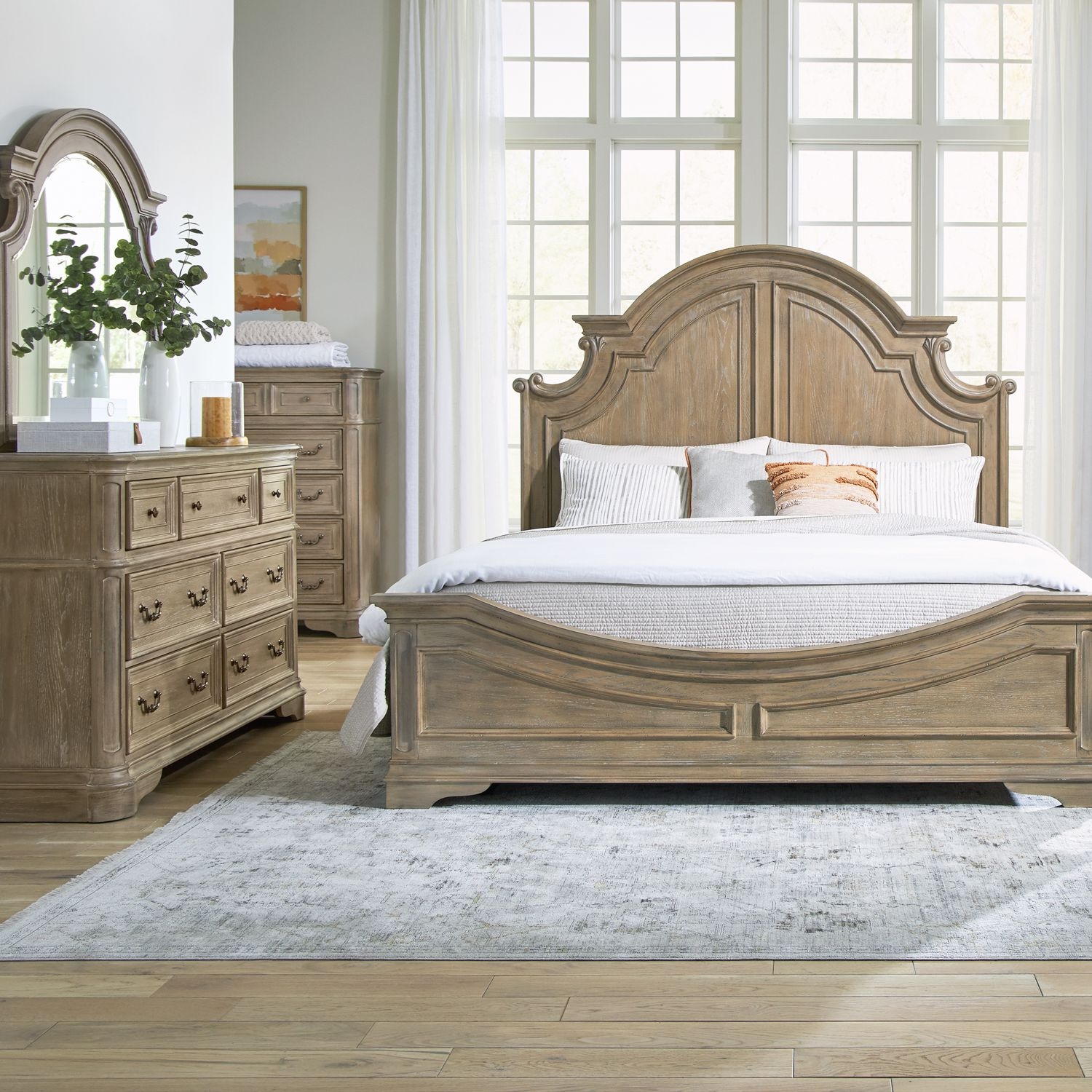 Liberty Furniture Magnolia Manor 4-Piece Queen Bedroom Group