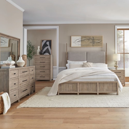 Transitional 5-Piece California King Poster Bedroom Set