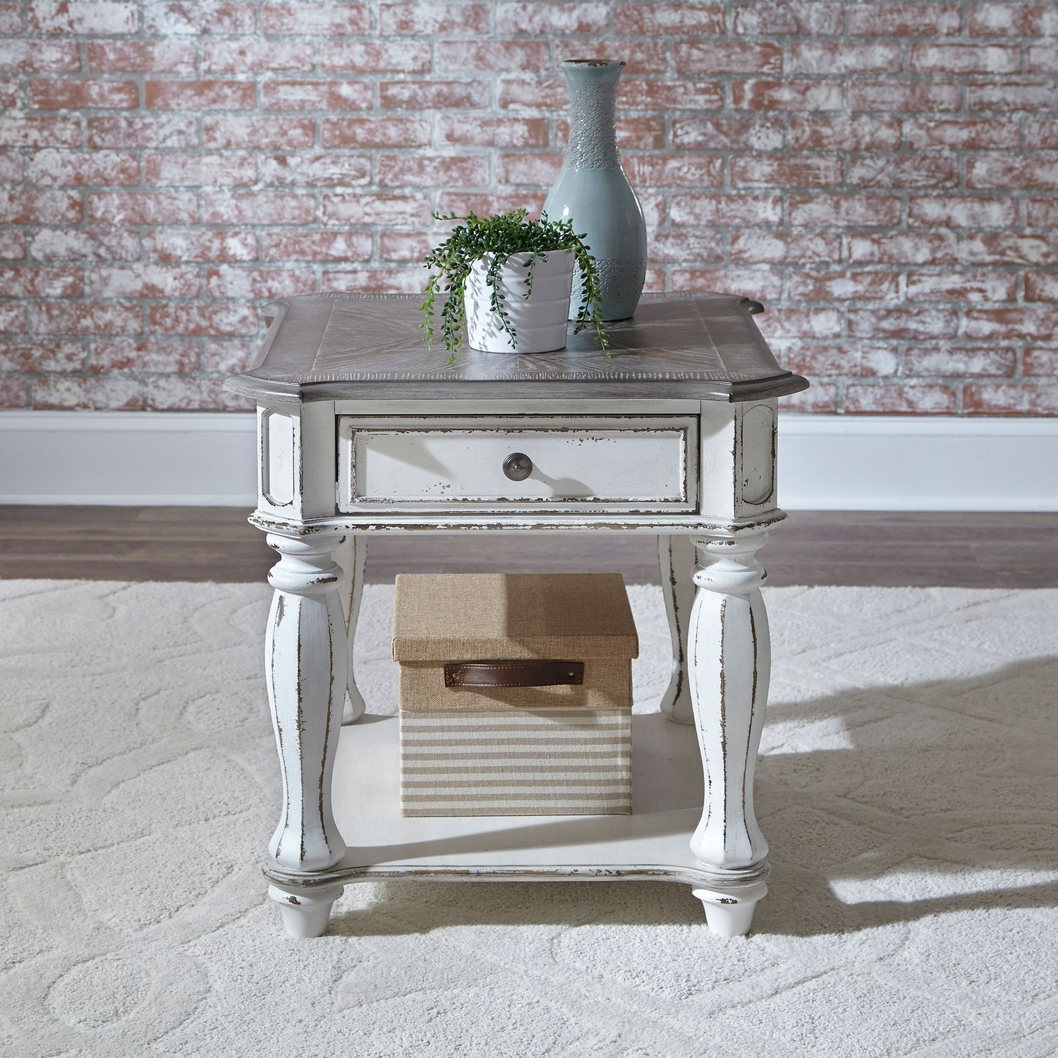 Liberty Furniture Magnolia Manor End Table