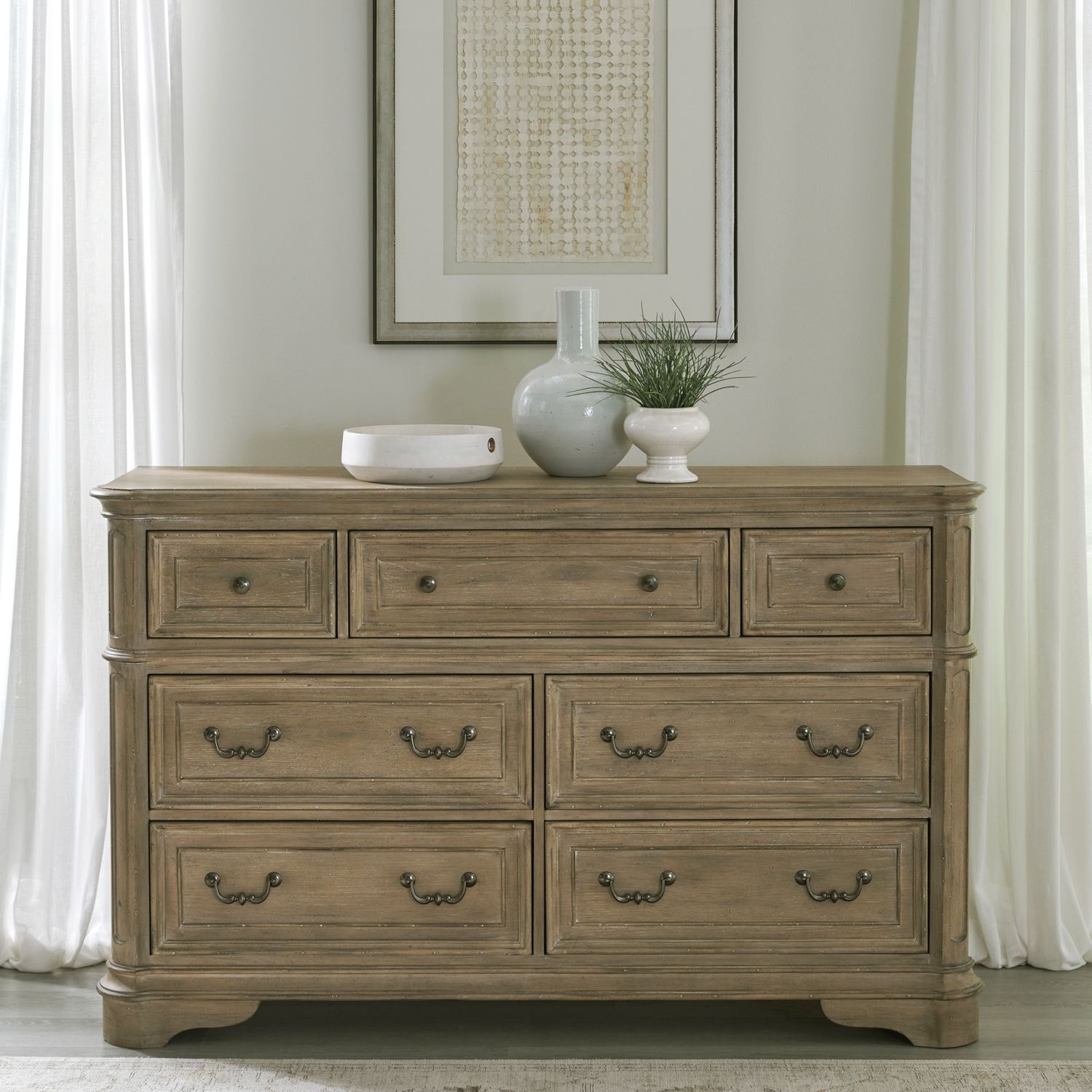 Liberty Furniture Magnolia Manor 7-Drawer Dresser