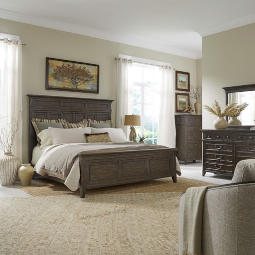 Traditional 4-Piece Cal King Bed Set