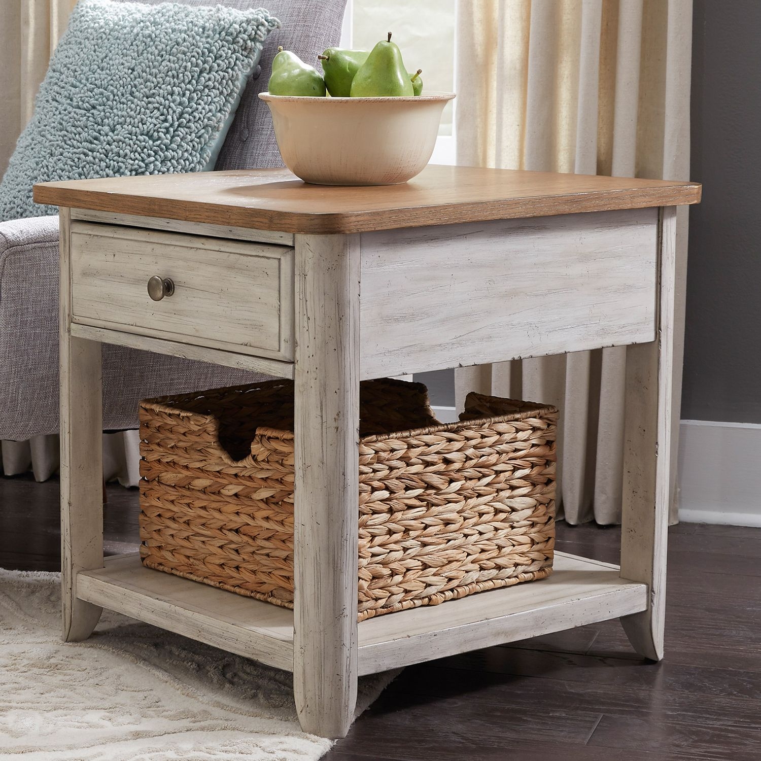 Liberty Furniture Farmhouse Reimagined End Table