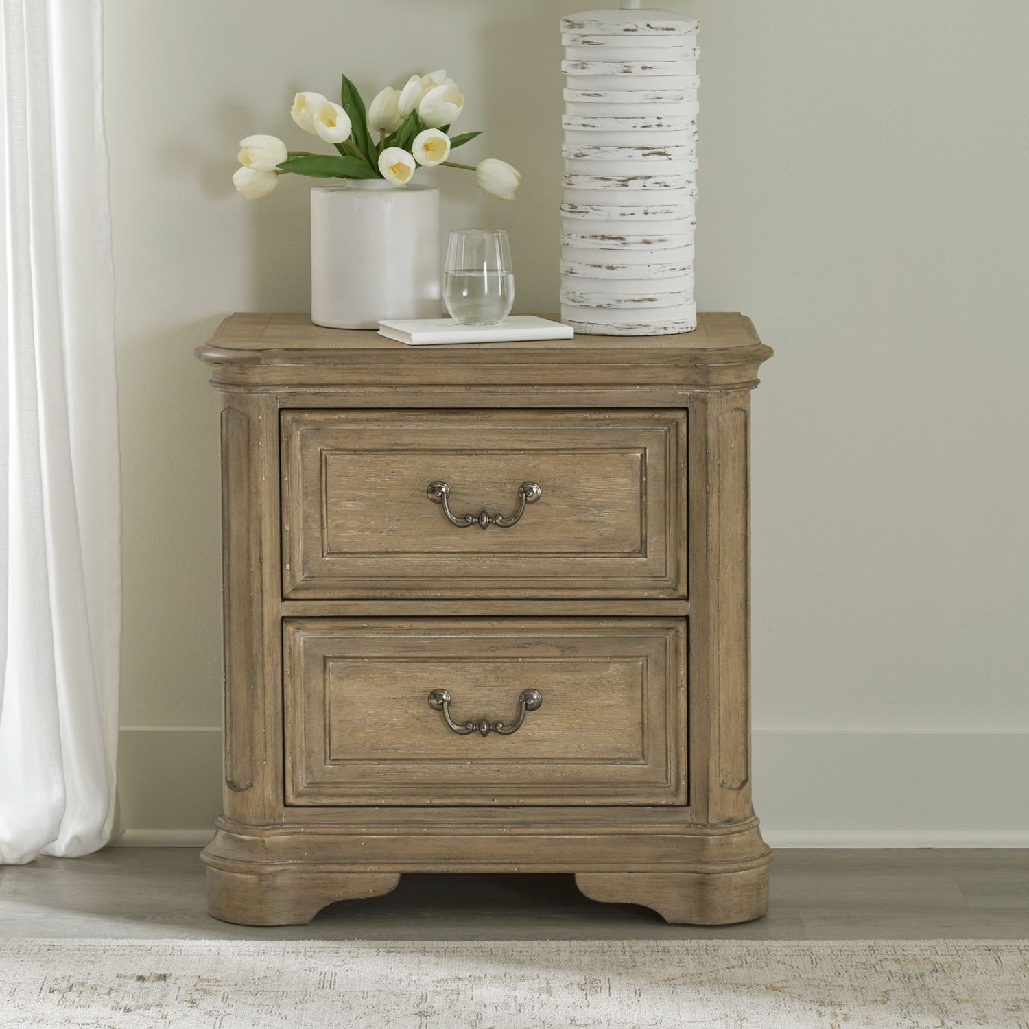 Liberty Furniture Magnolia Manor 2-Drawer Nightstand