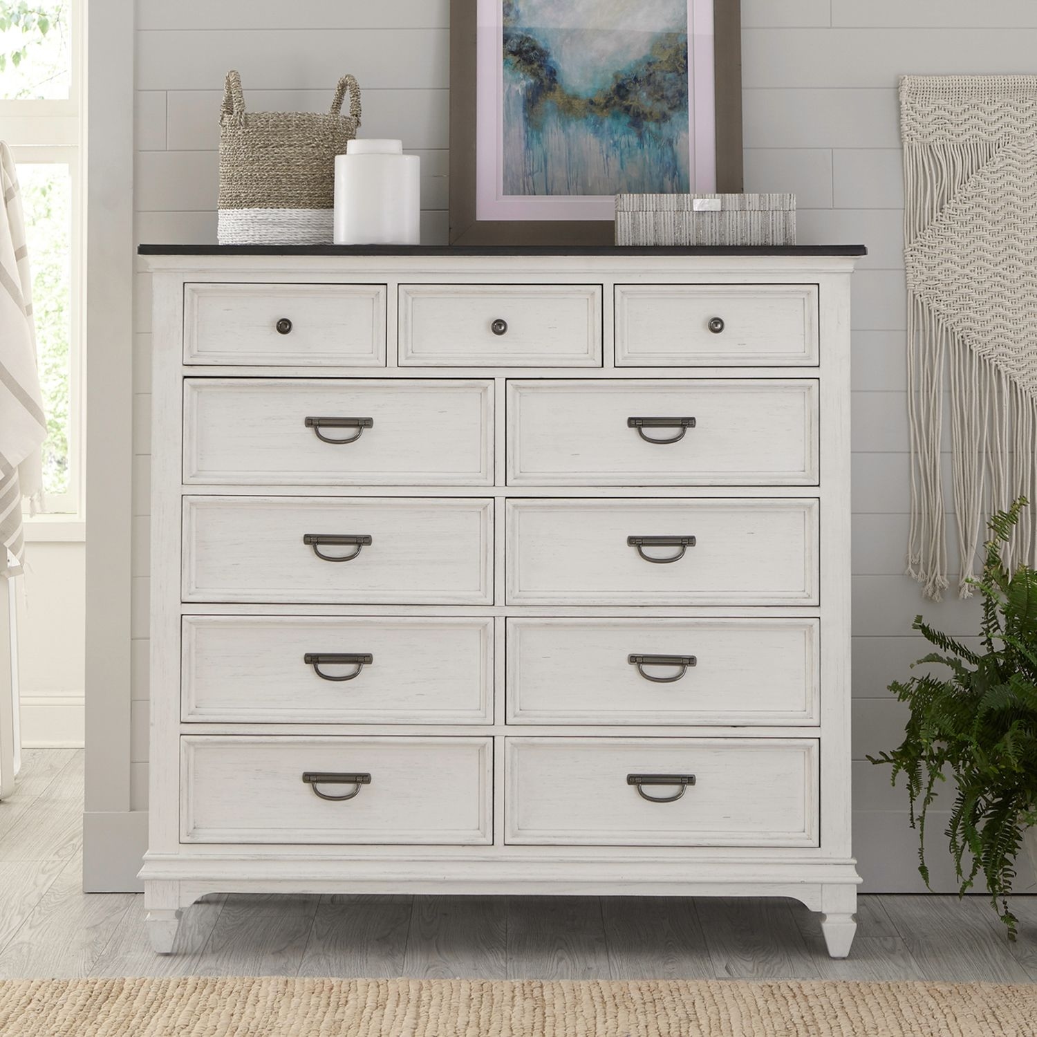 Liberty Furniture Allyson Park 11-Drawer Chesser