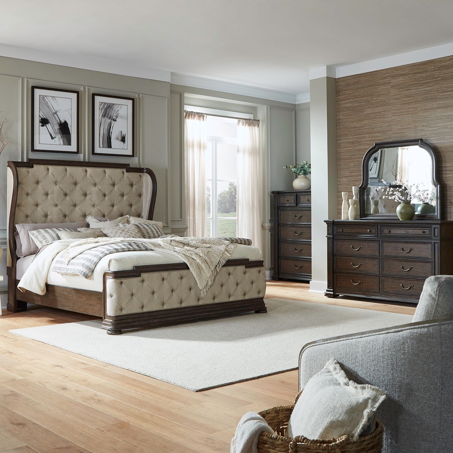 4-Piece King Shelter Bedroom Set with Chest