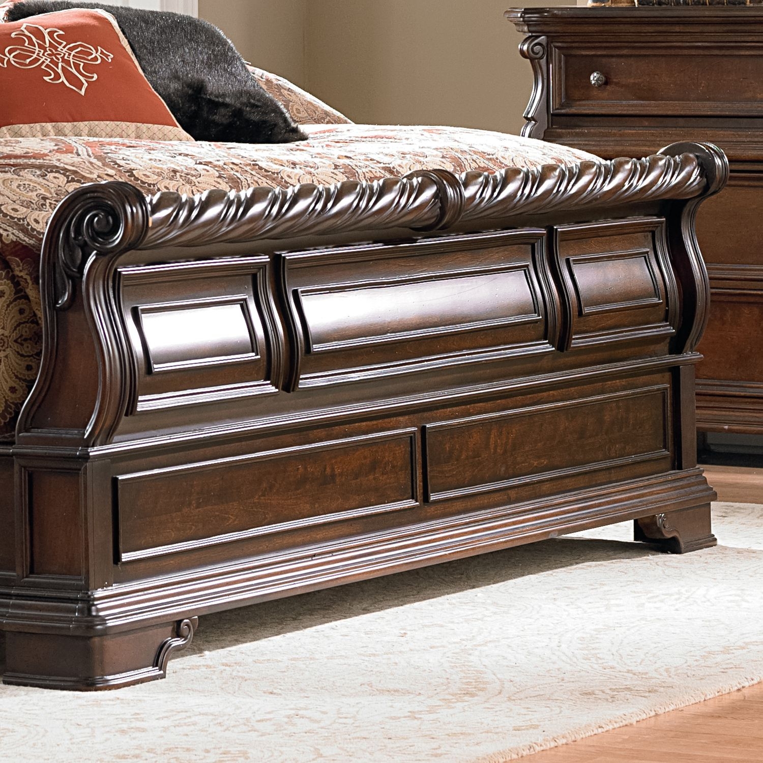 Liberty Furniture Arbor Place Queen Sleigh Bed