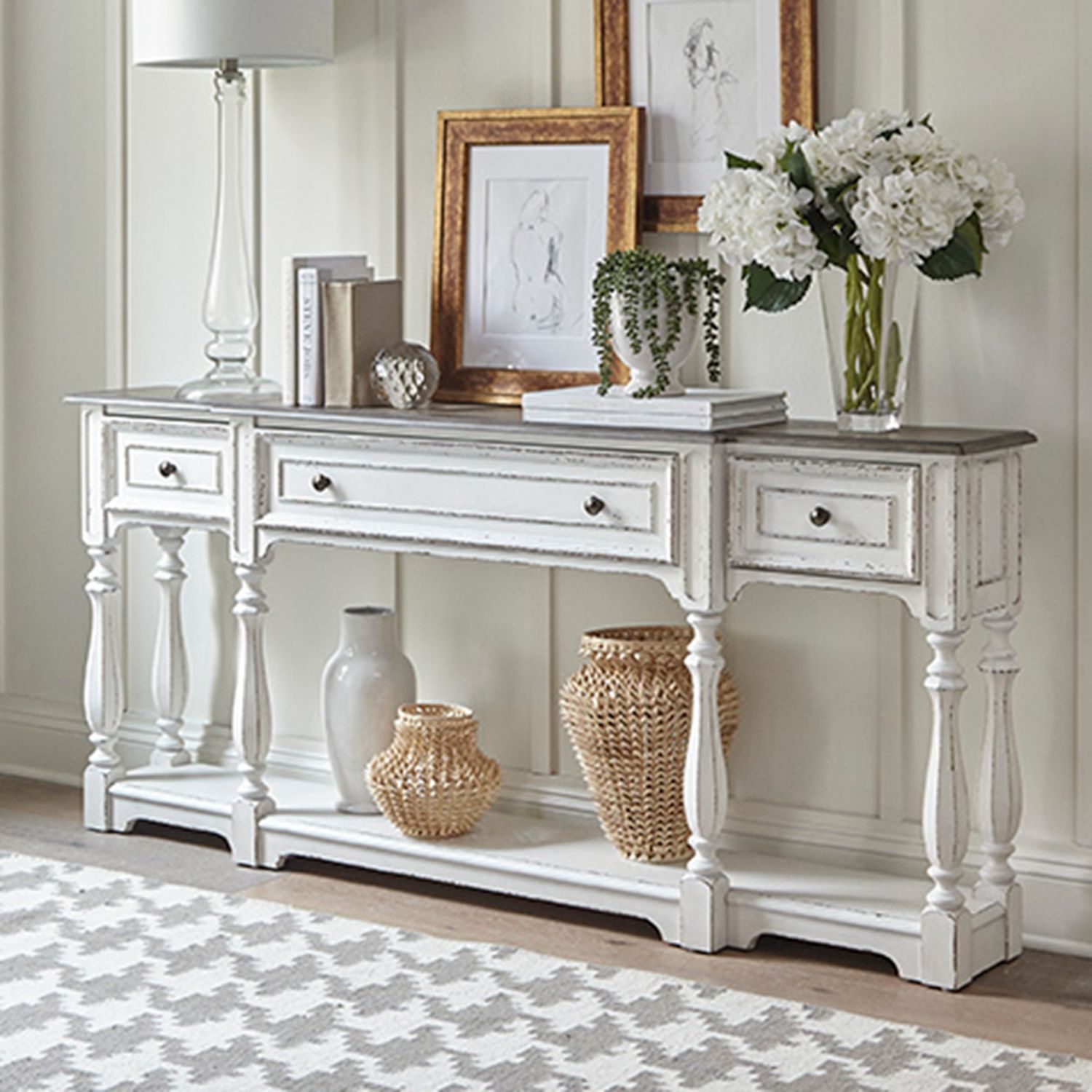 Liberty Furniture Magnolia Manor Console Table