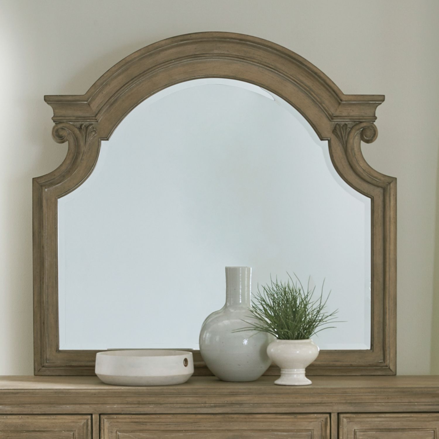 Liberty Furniture Magnolia Manor Landscape Dresser Mirror