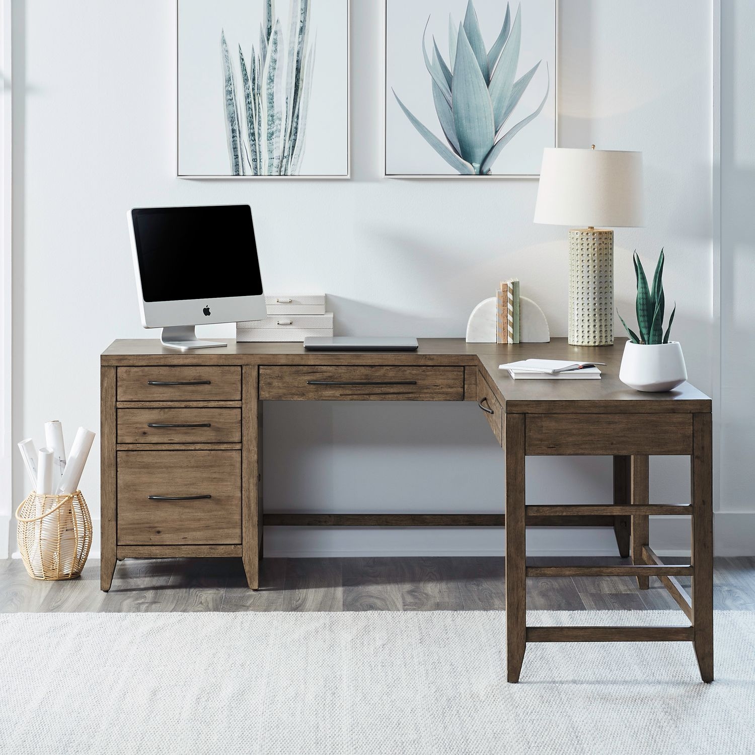 East Brooke Shaker Lakes L-Shape Desk w/Integrated Charging