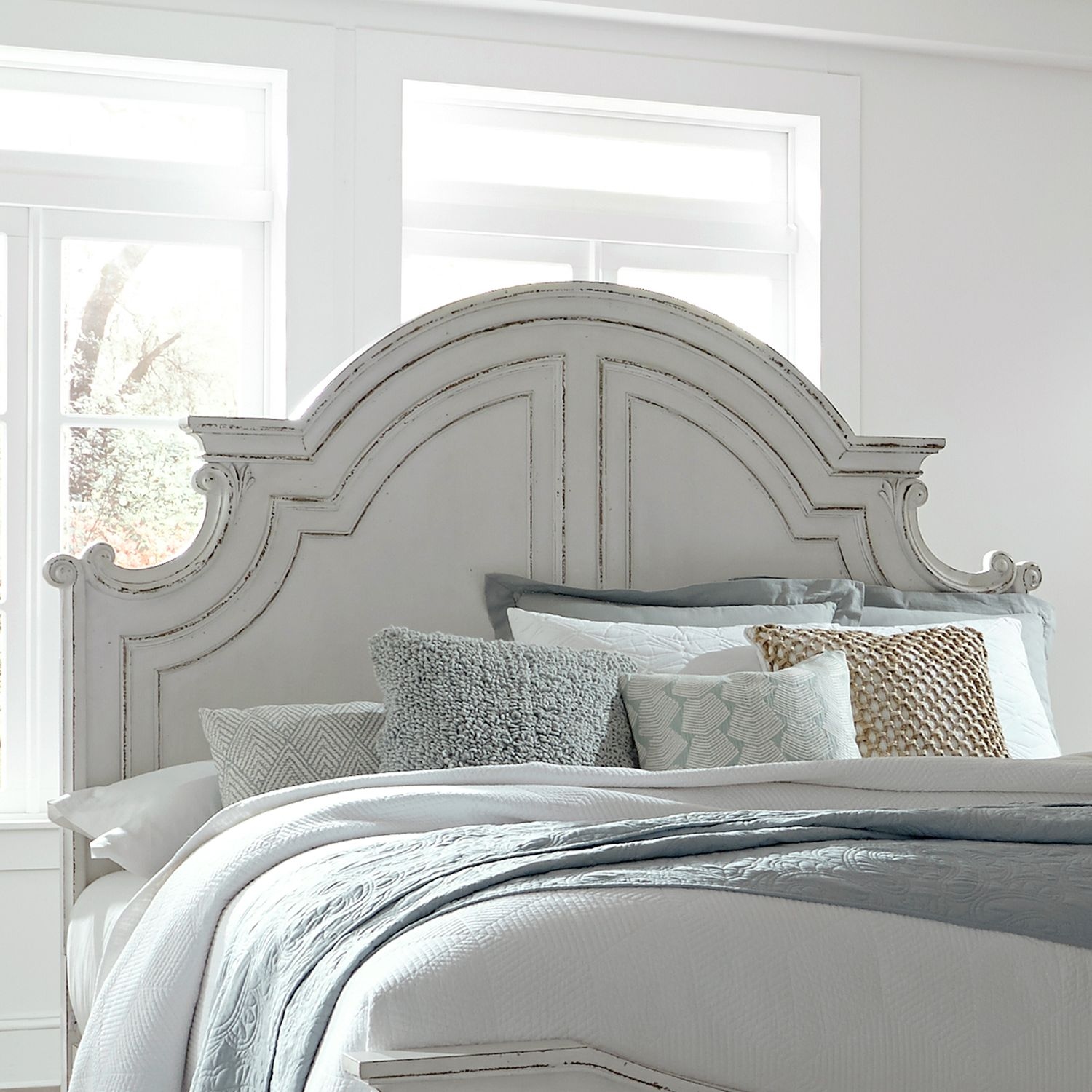 Liberty Furniture Magnolia Manor King Panel Headboard
