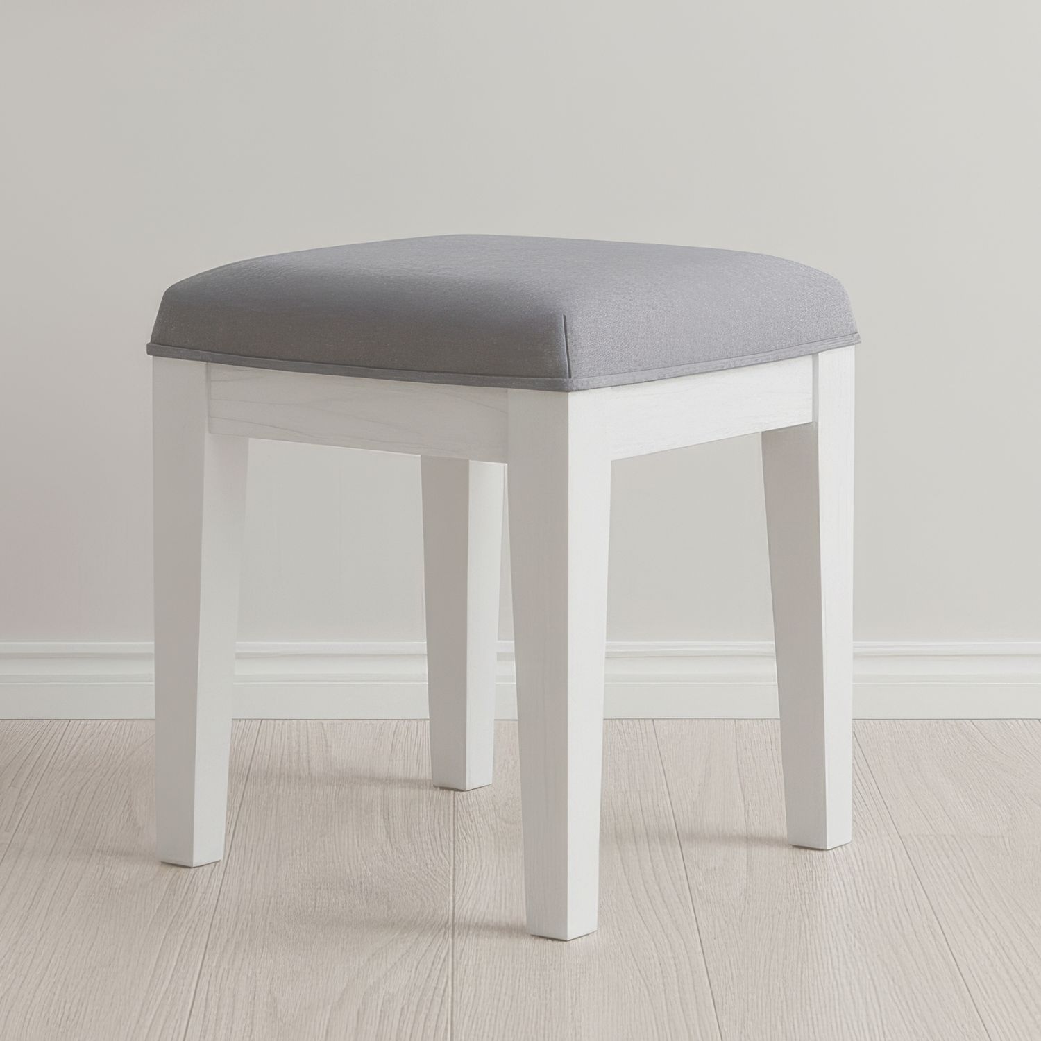 Liberty Furniture Reflections Upholstered Vanity Stool