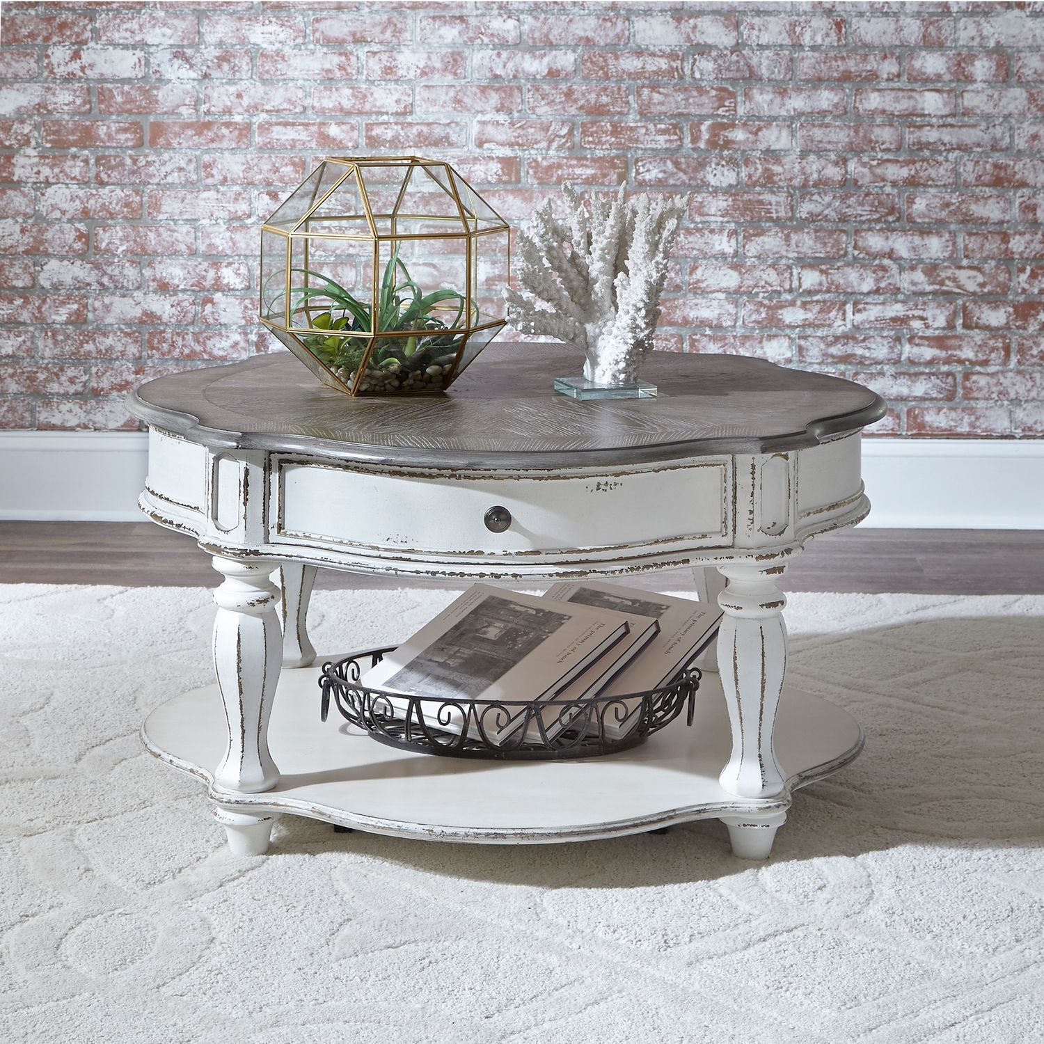Liberty Furniture Magnolia Manor Round Cocktail Table