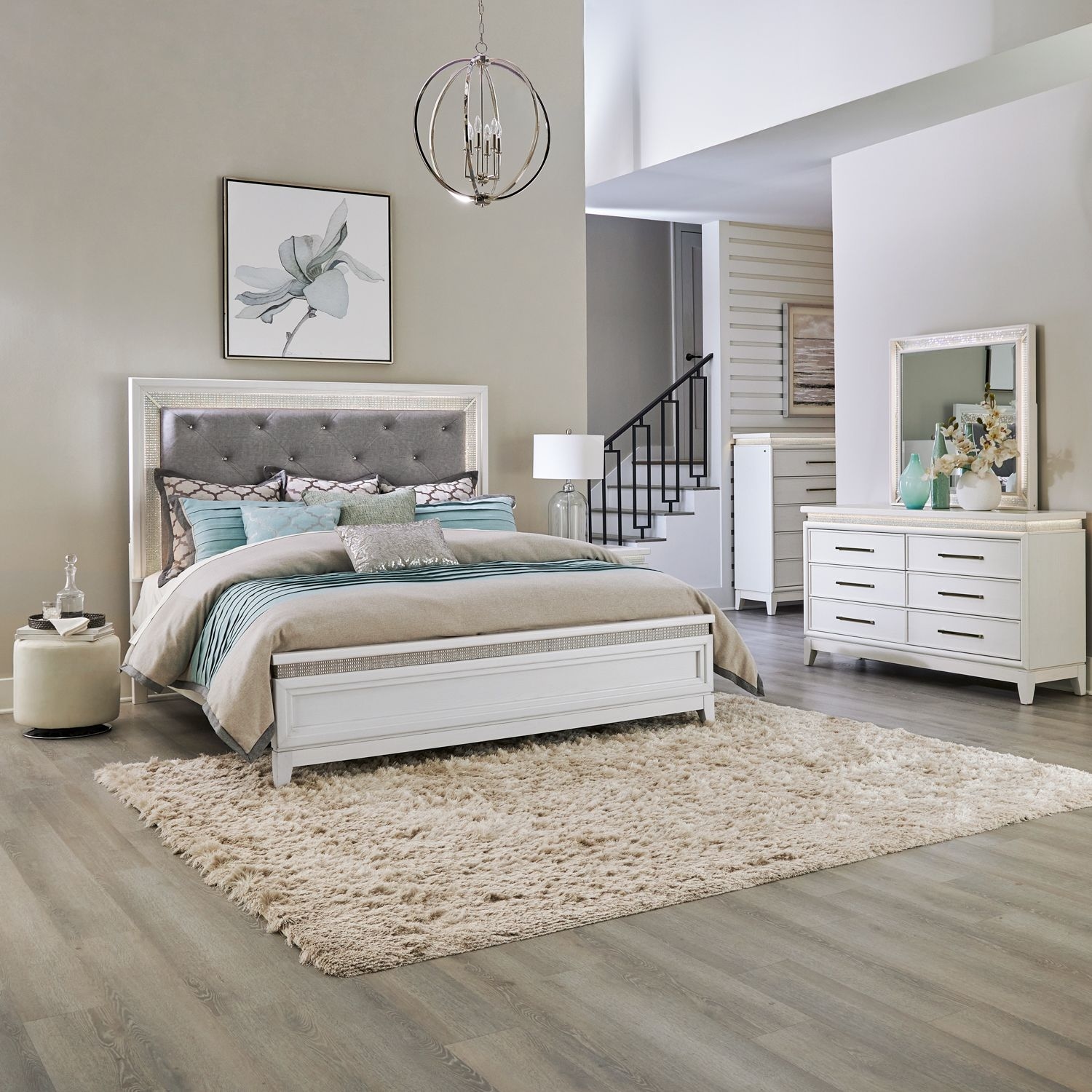 Liberty Furniture Reflections 4-Piece Queen Bedroom Set