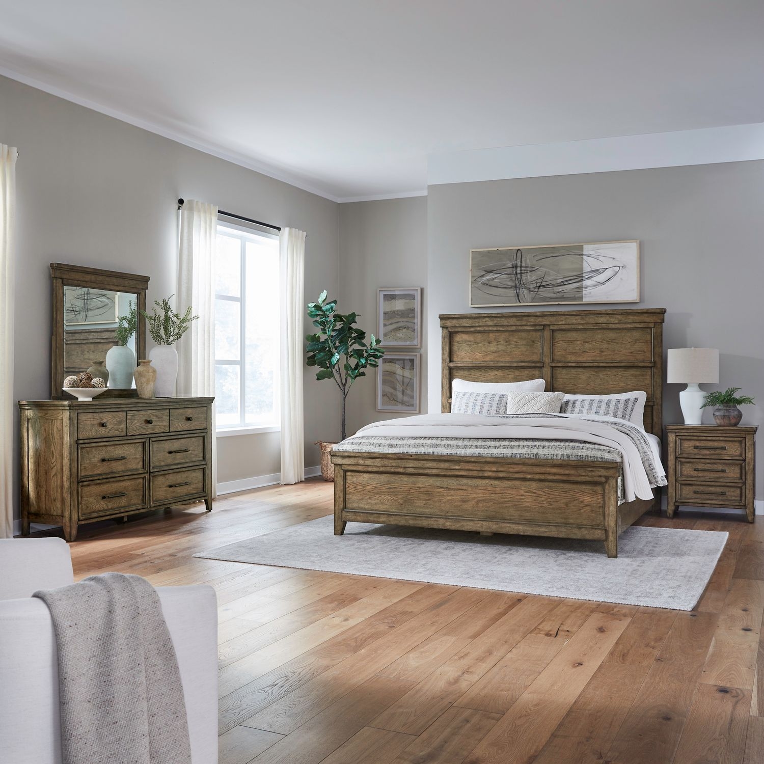 4-Piece Queen Panel Bedroom Set