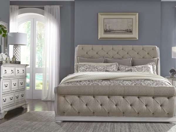 3-Piece Upholstered Queen Sleigh Bedroom Set