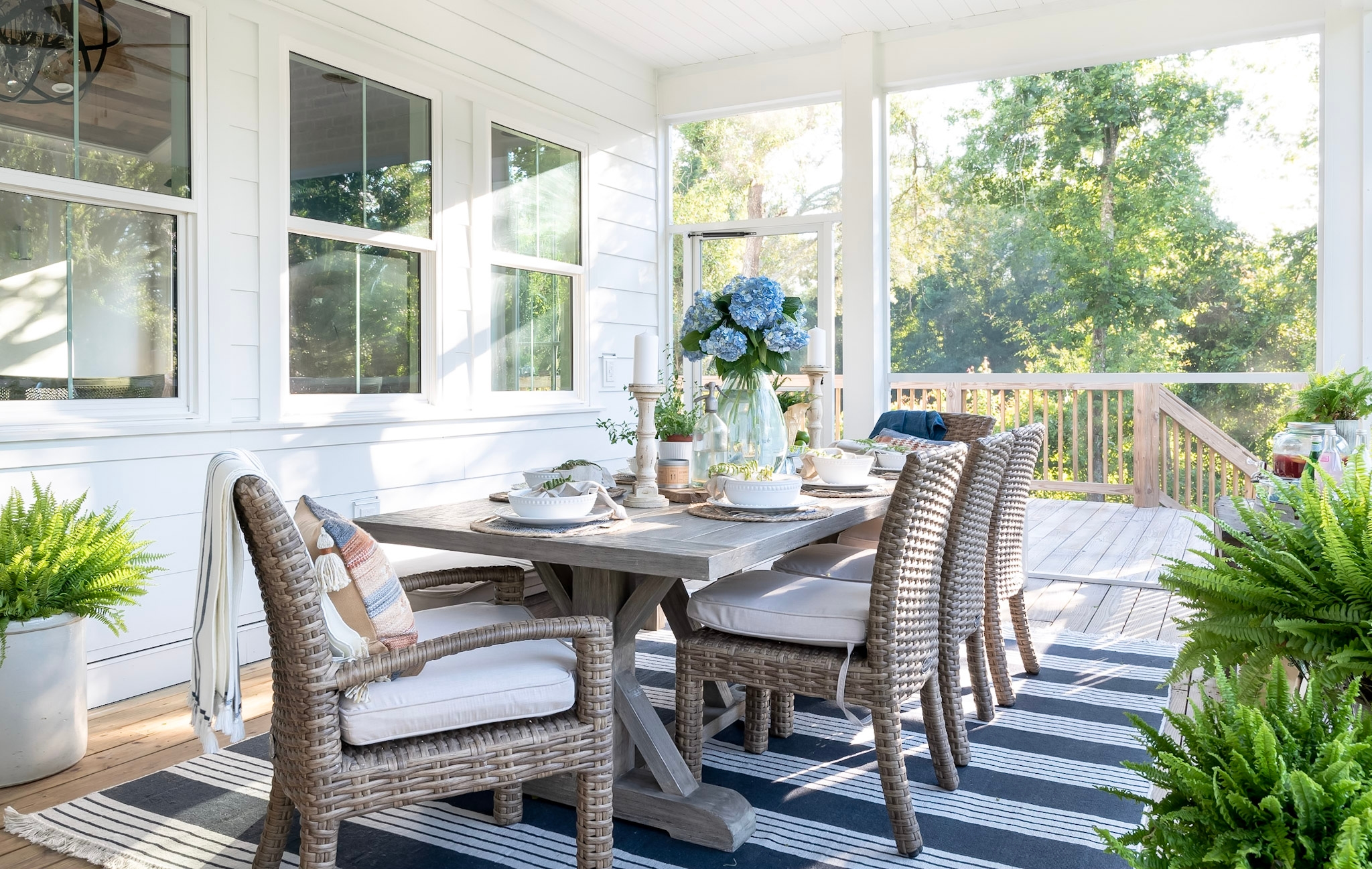 Resin Wicker Dining Chair w/Seat Cushion