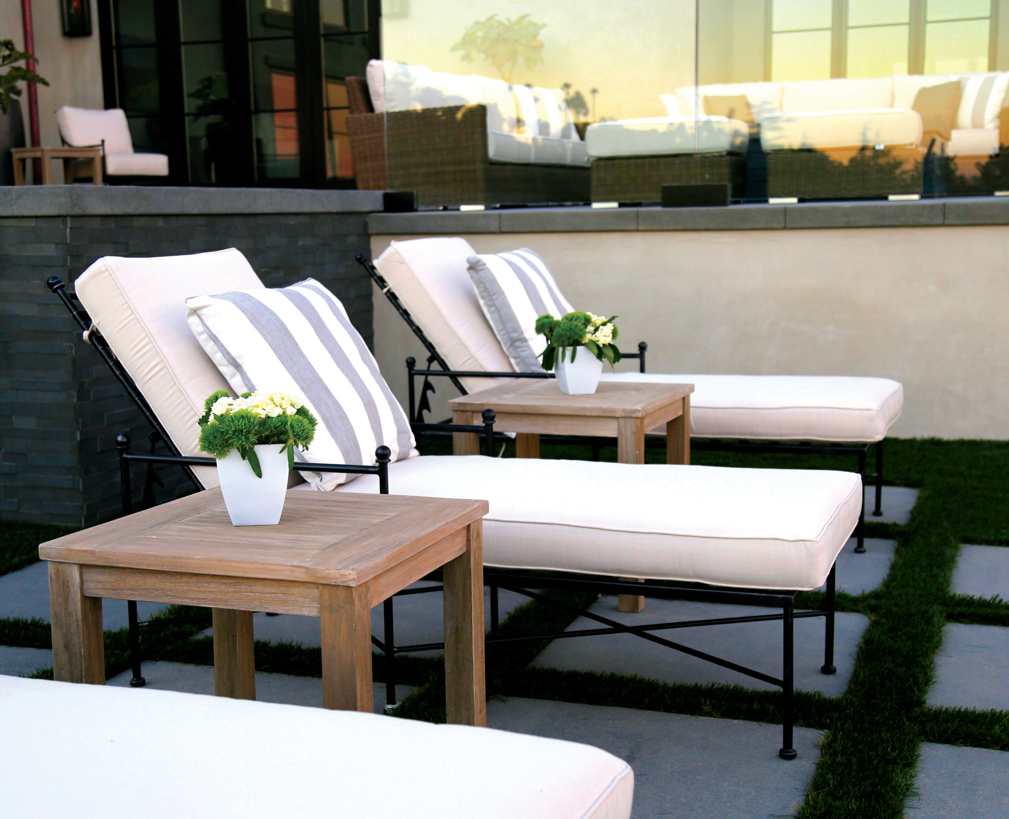 Adj. Outdoor Cushioned Chaise