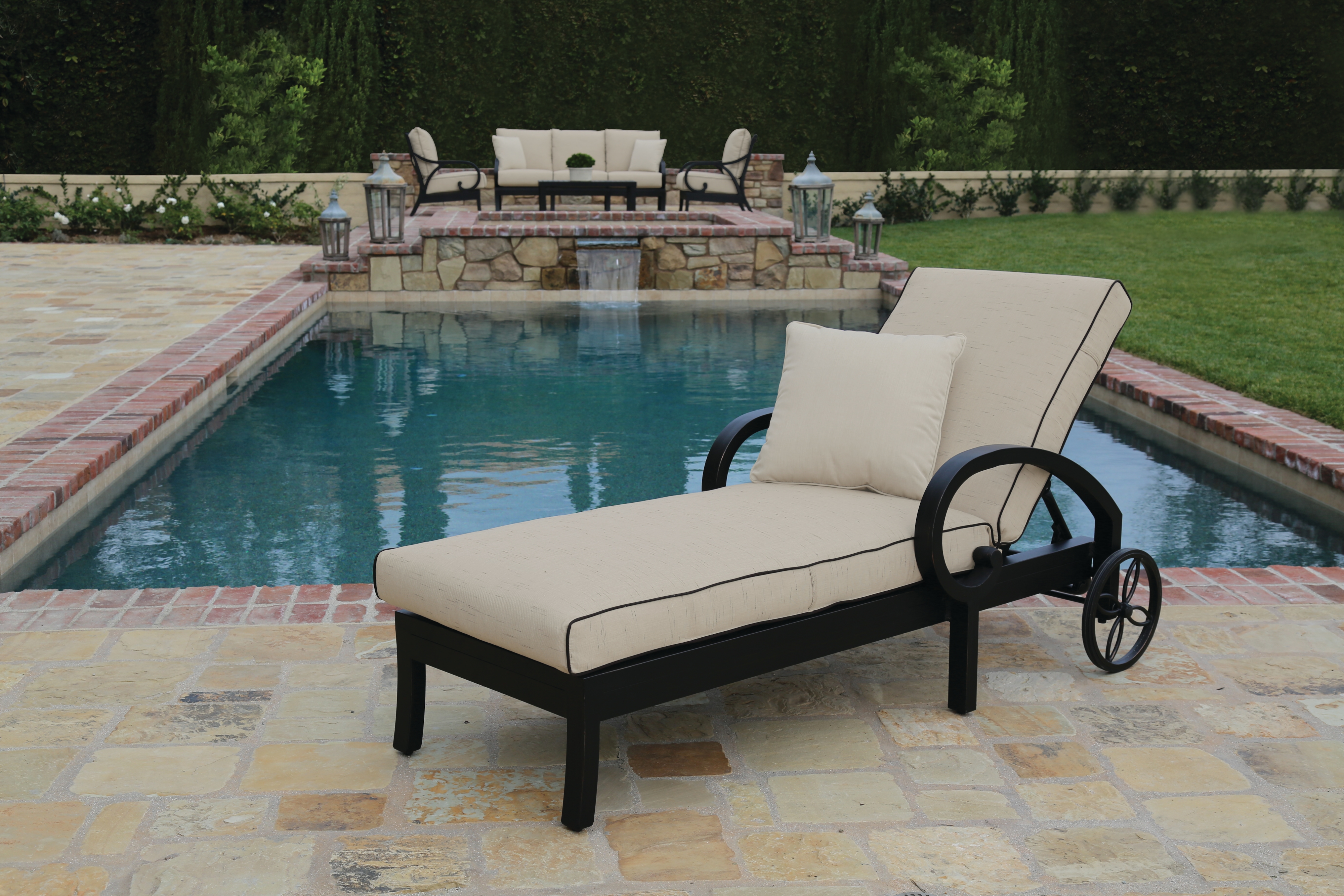 Cushioned Adj. Chaise Lounge w/Casters