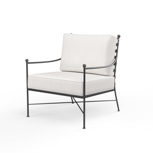 Traditional Outdoor Cushioned Club Chair
