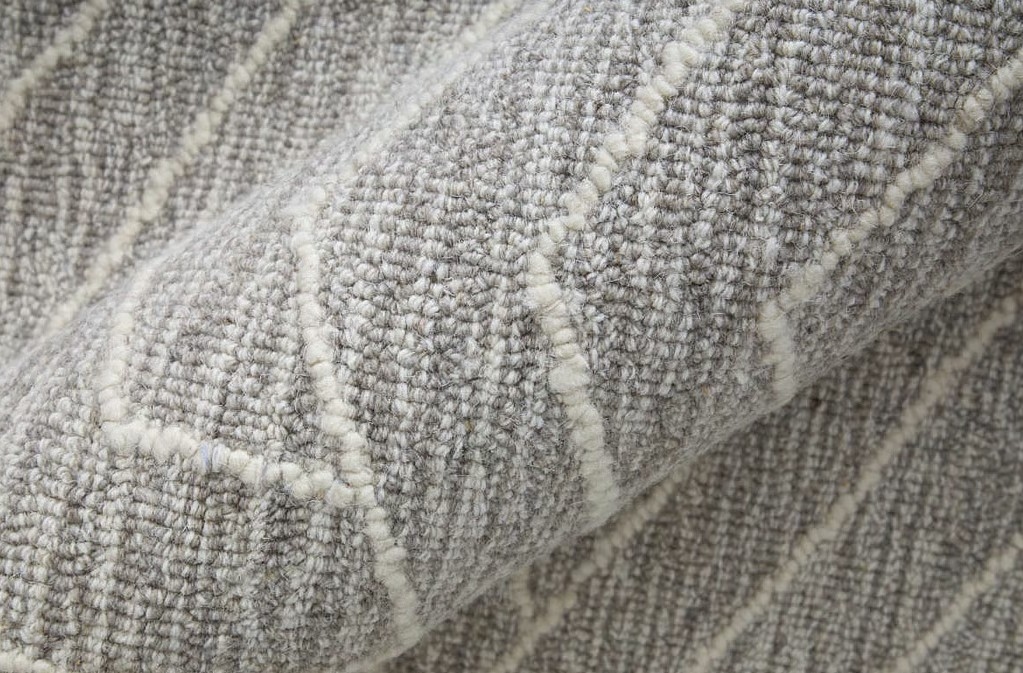 Gray and Ivory RUG 8X10