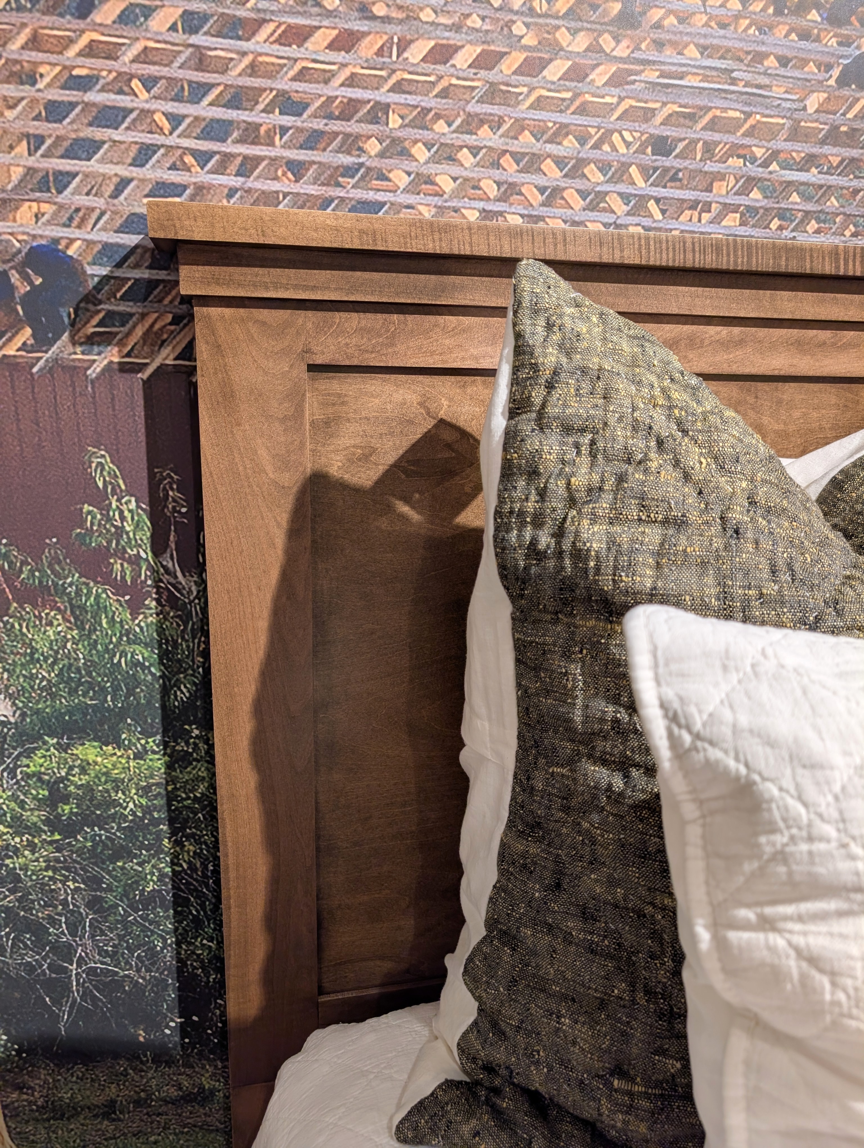 Panel King Bed
