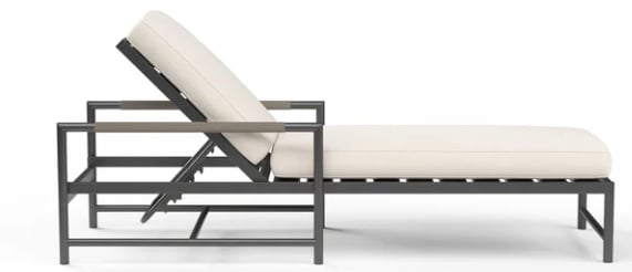 Outdoor Chaise