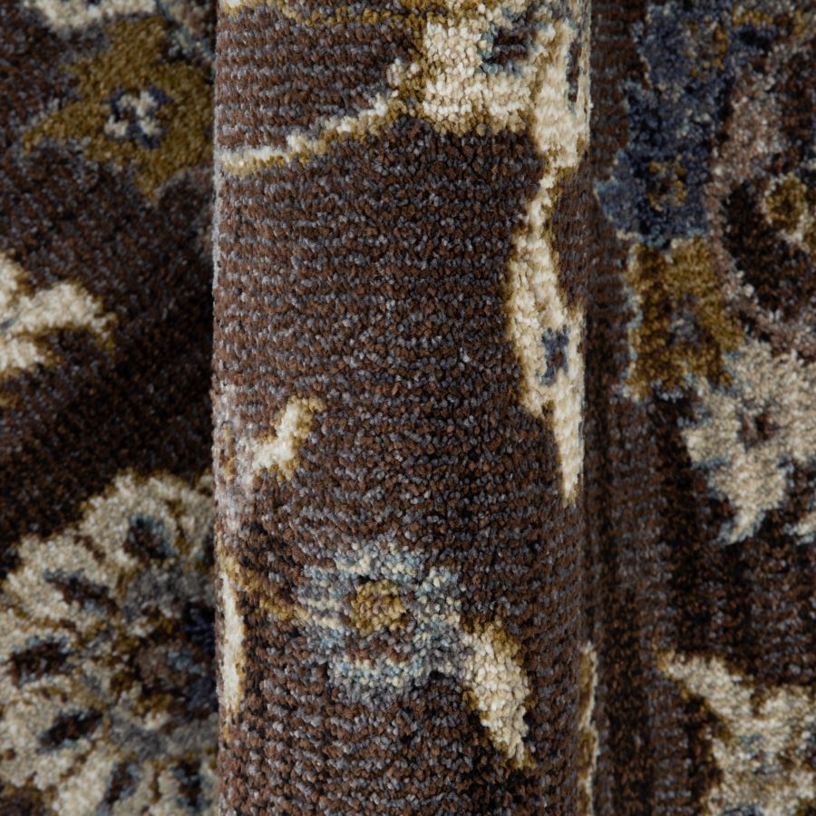 BROWN RUG 7'10"X10'2"
