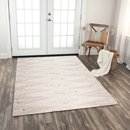 Nova Ivory 8 x 10 Rug