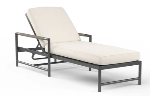 Pietra Outdoor Chaise