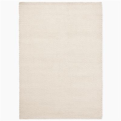 Inddor/Outdoor Rug 6 x 9 (Multiple Sizes Available)